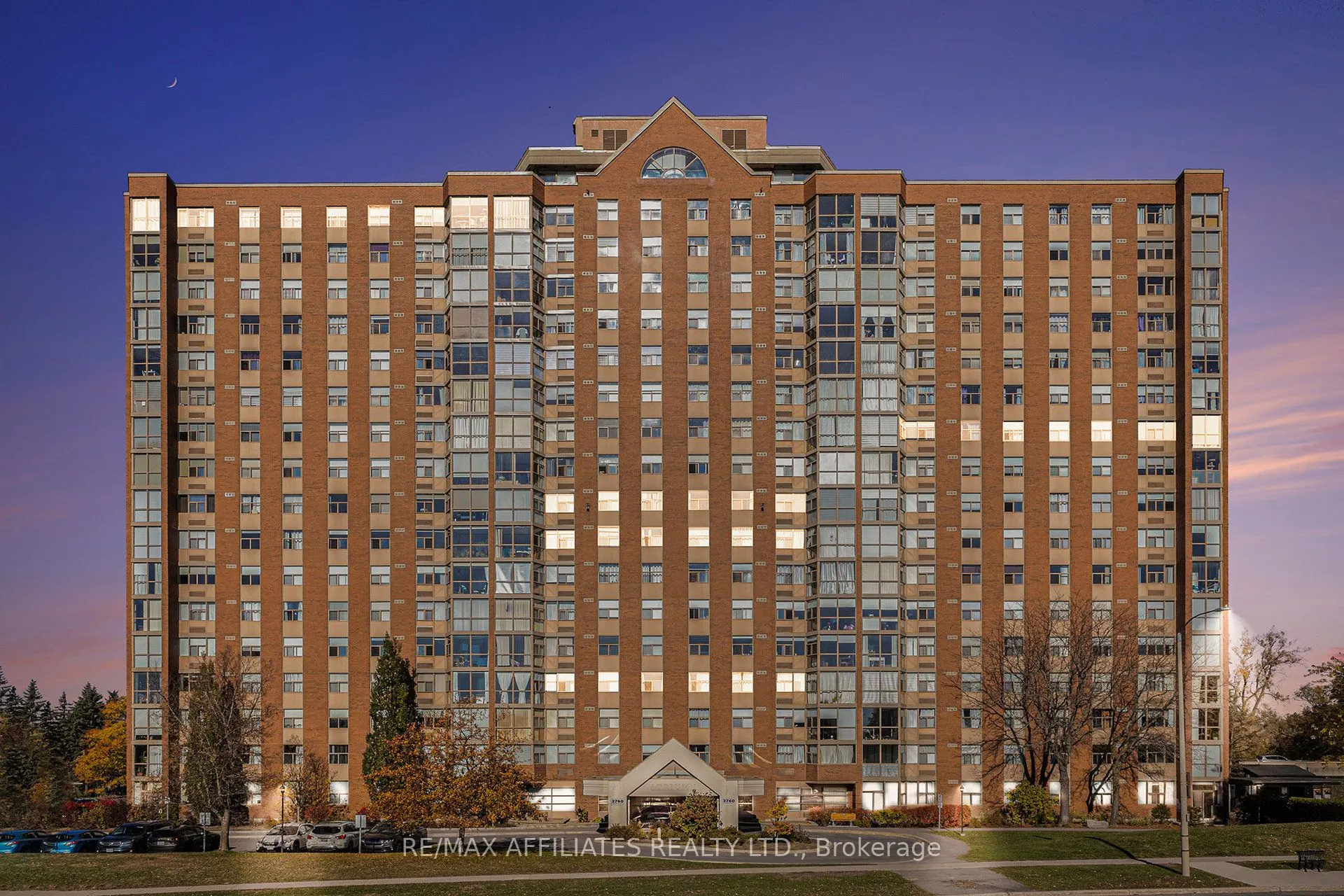 2760 Carousel Crescent, #407