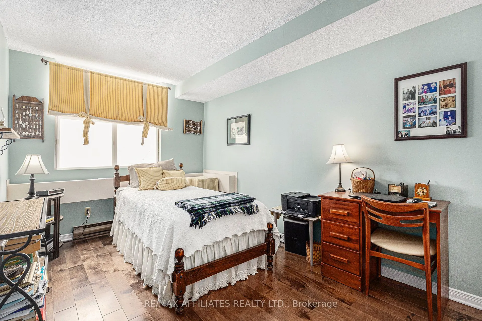 2760 Carousel Crescent, #407