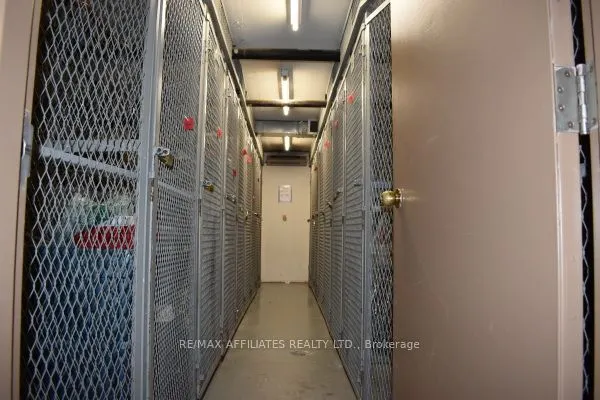 2760 Carousel Crescent, #407