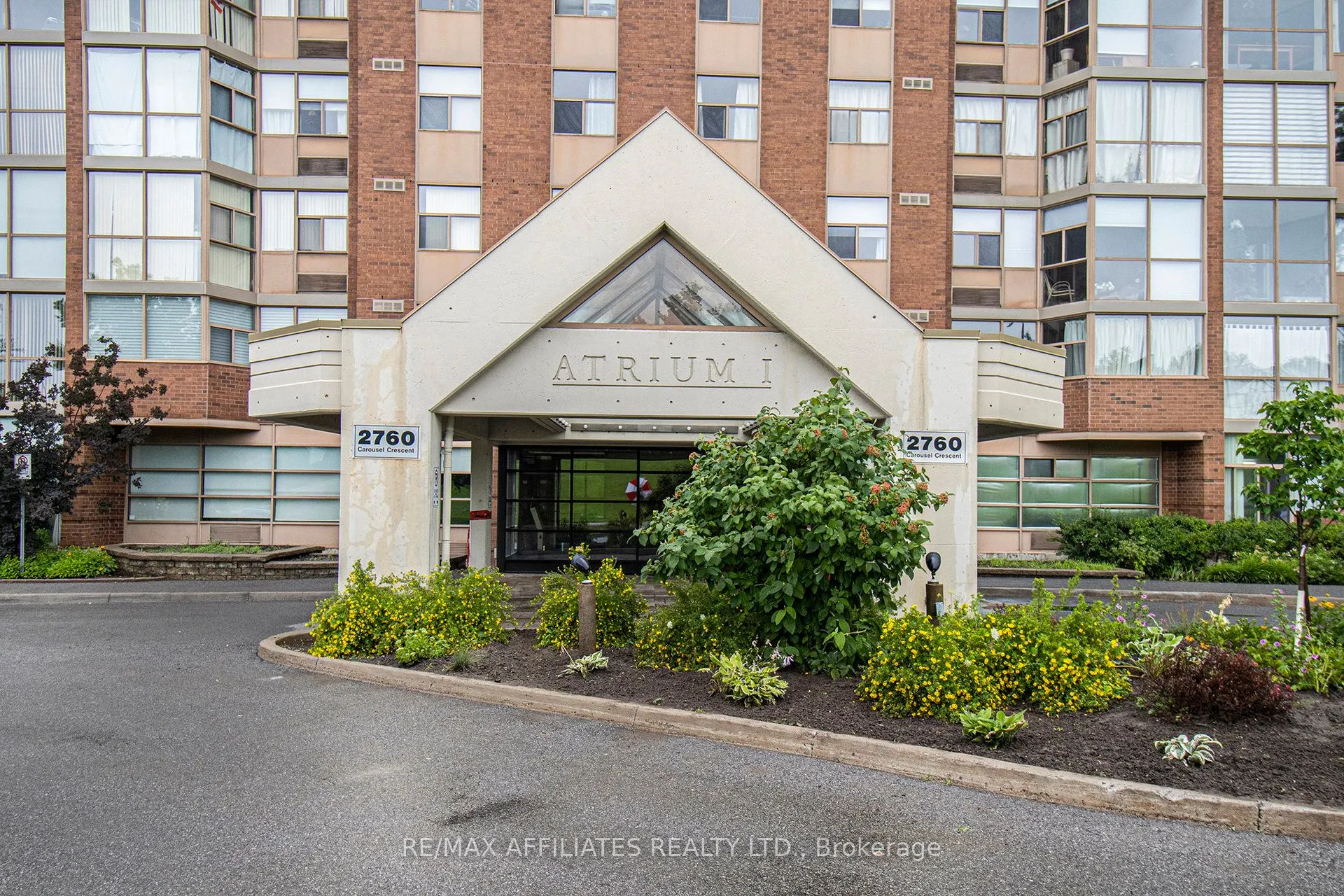 2760 Carousel Crescent, #407