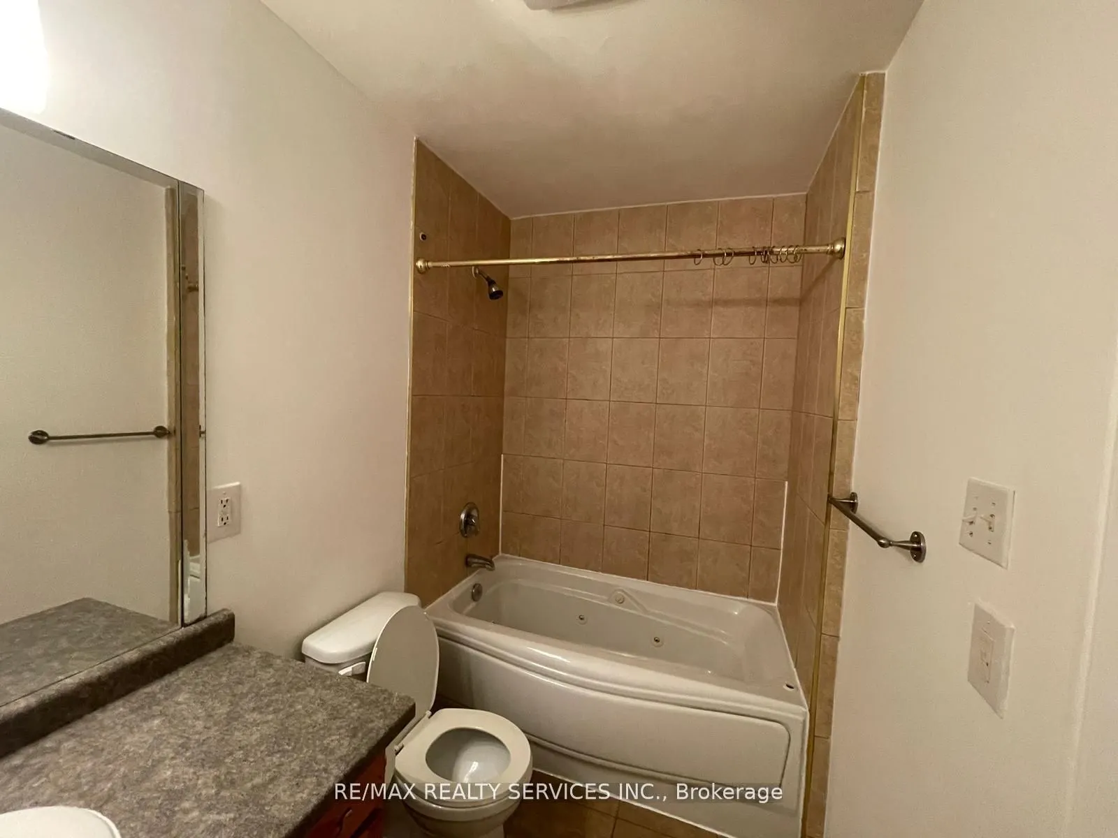 1730 Columbia Court, #97