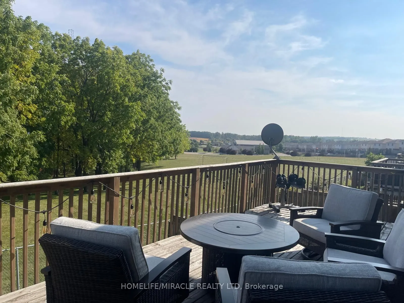 455 Champlain Avenue