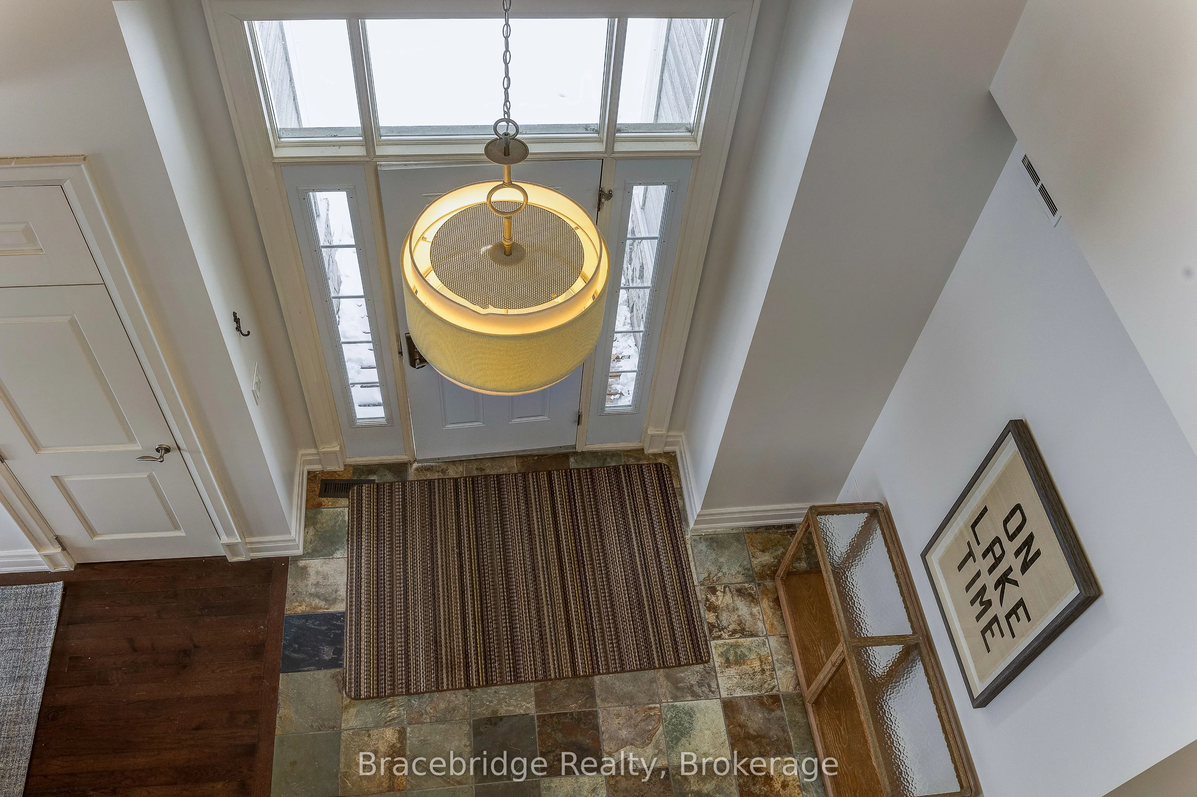 1869 Muskoka Rd 118 W Highway, #16