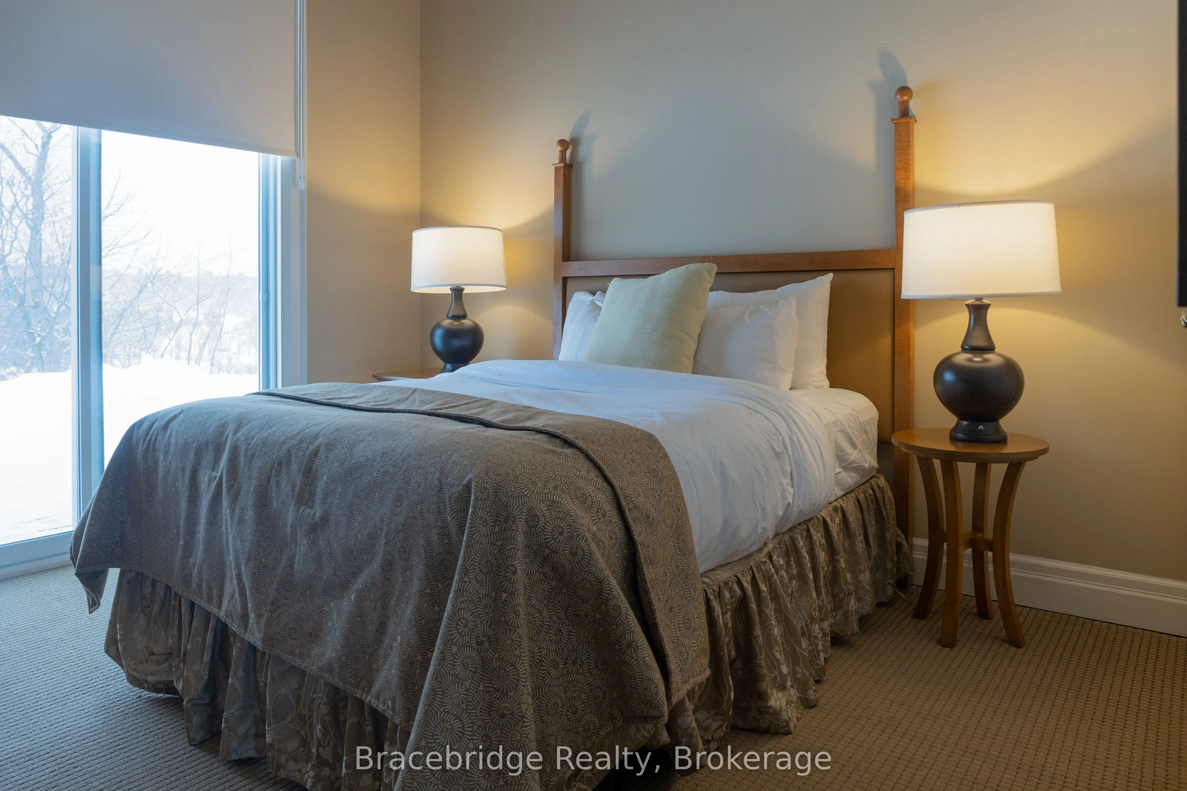 1869 Muskoka Rd 118 W Highway, #16