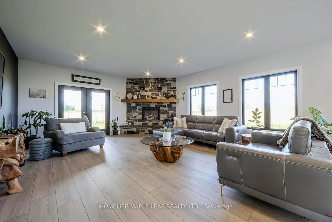 585437 County Road, #17