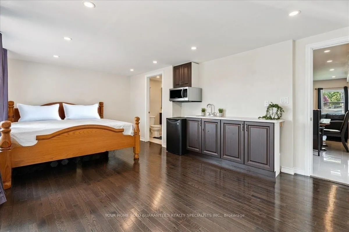 501 Owen Sound Street