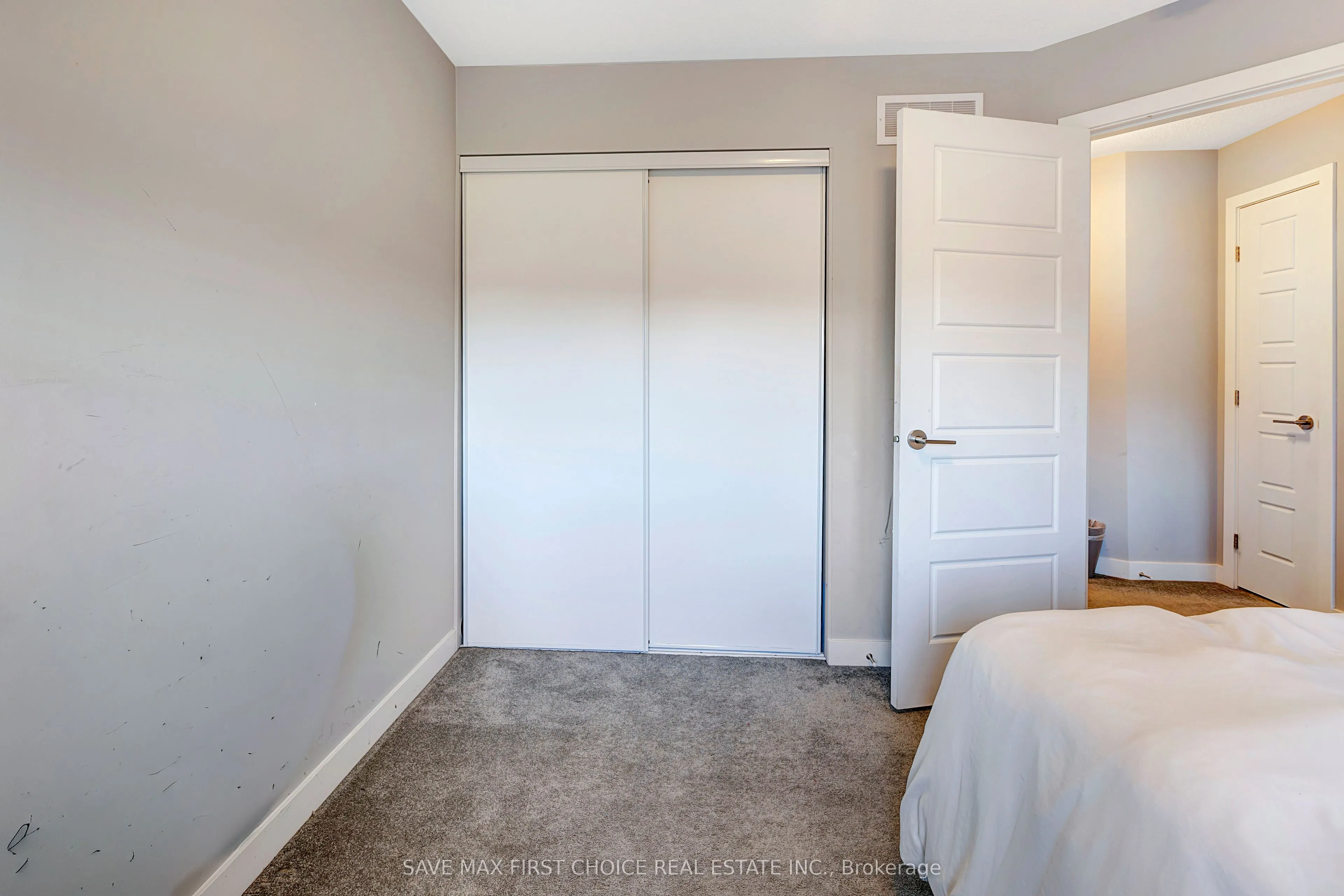 2070 WINSOME Terrace