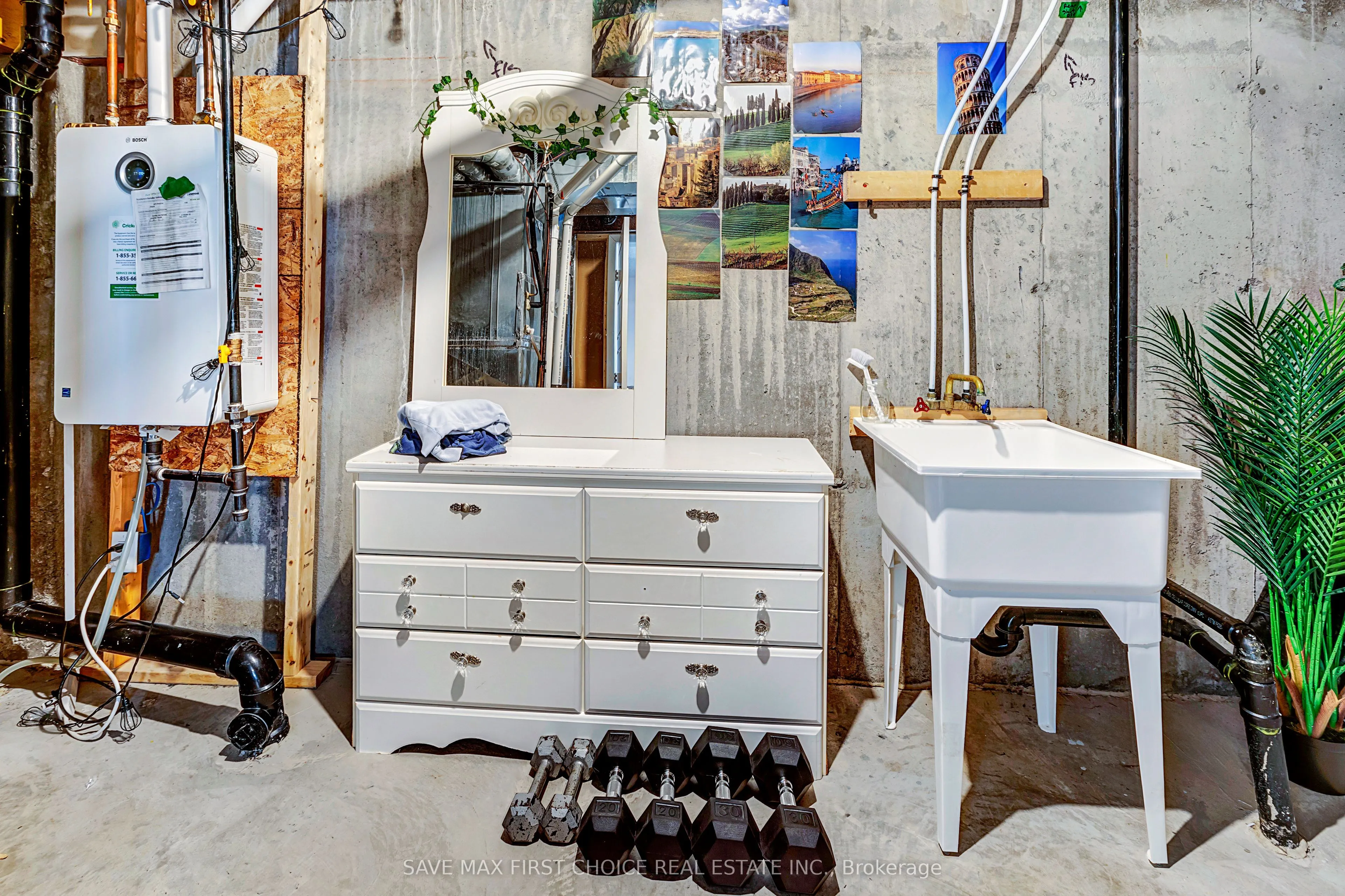 2070 WINSOME Terrace