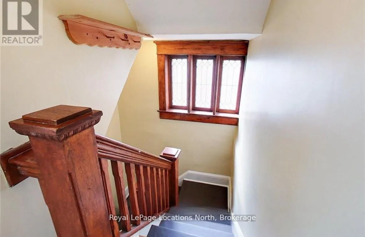 124 Sykes st Street S