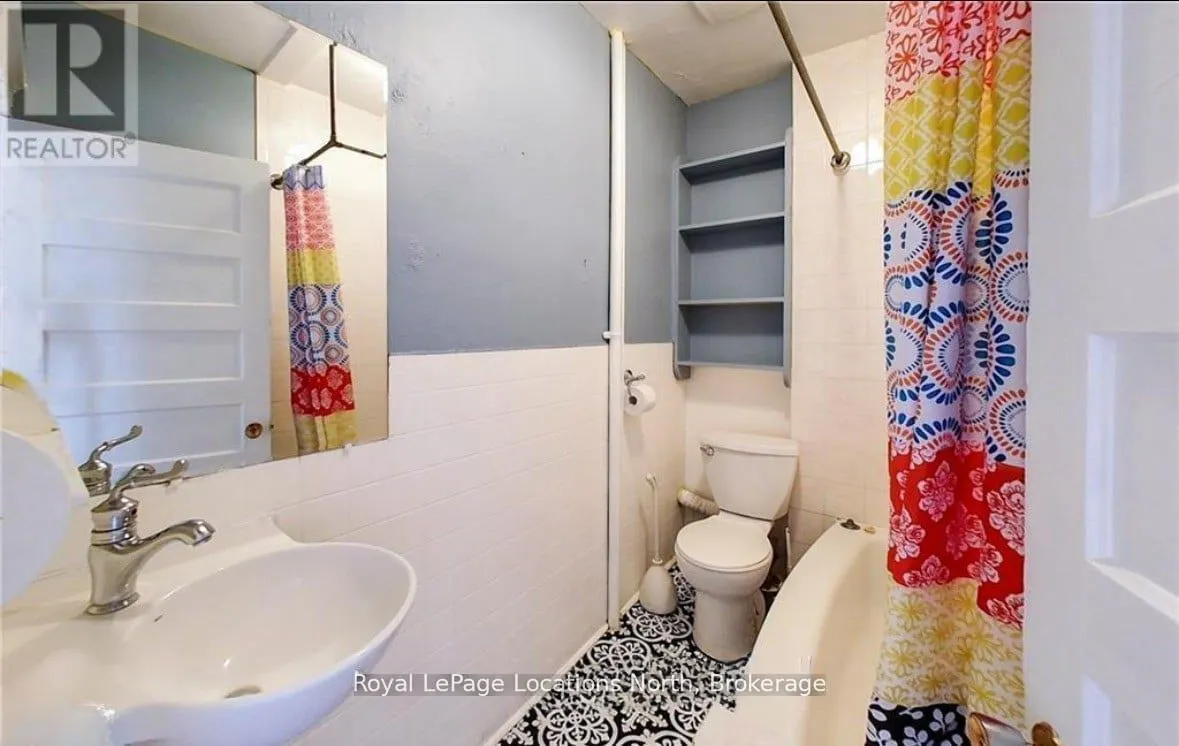 124 Sykes st Street S