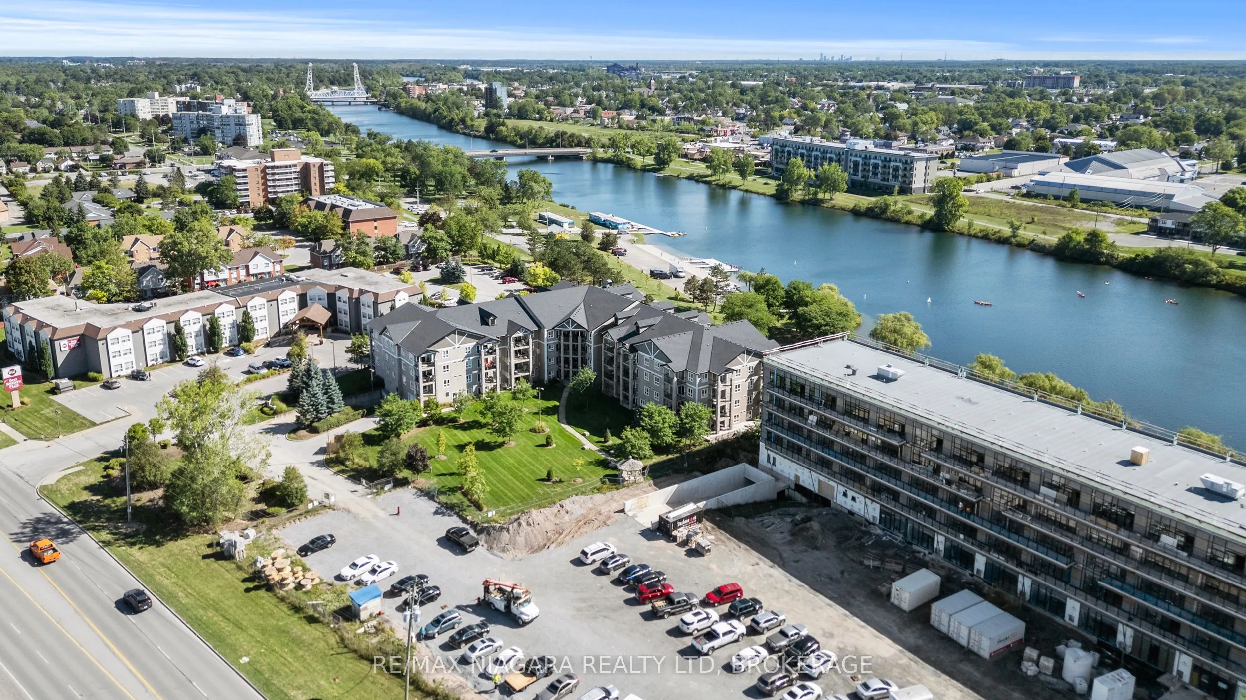 330 PRINCE CHARLES Drive, #1304