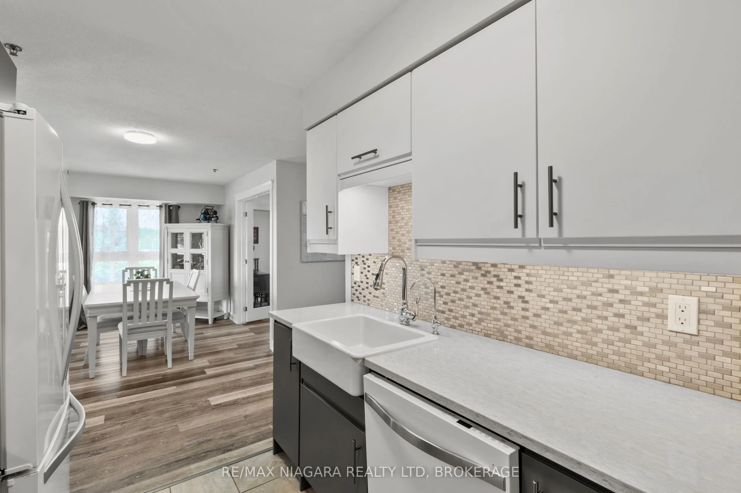 330 PRINCE CHARLES Drive, #1304