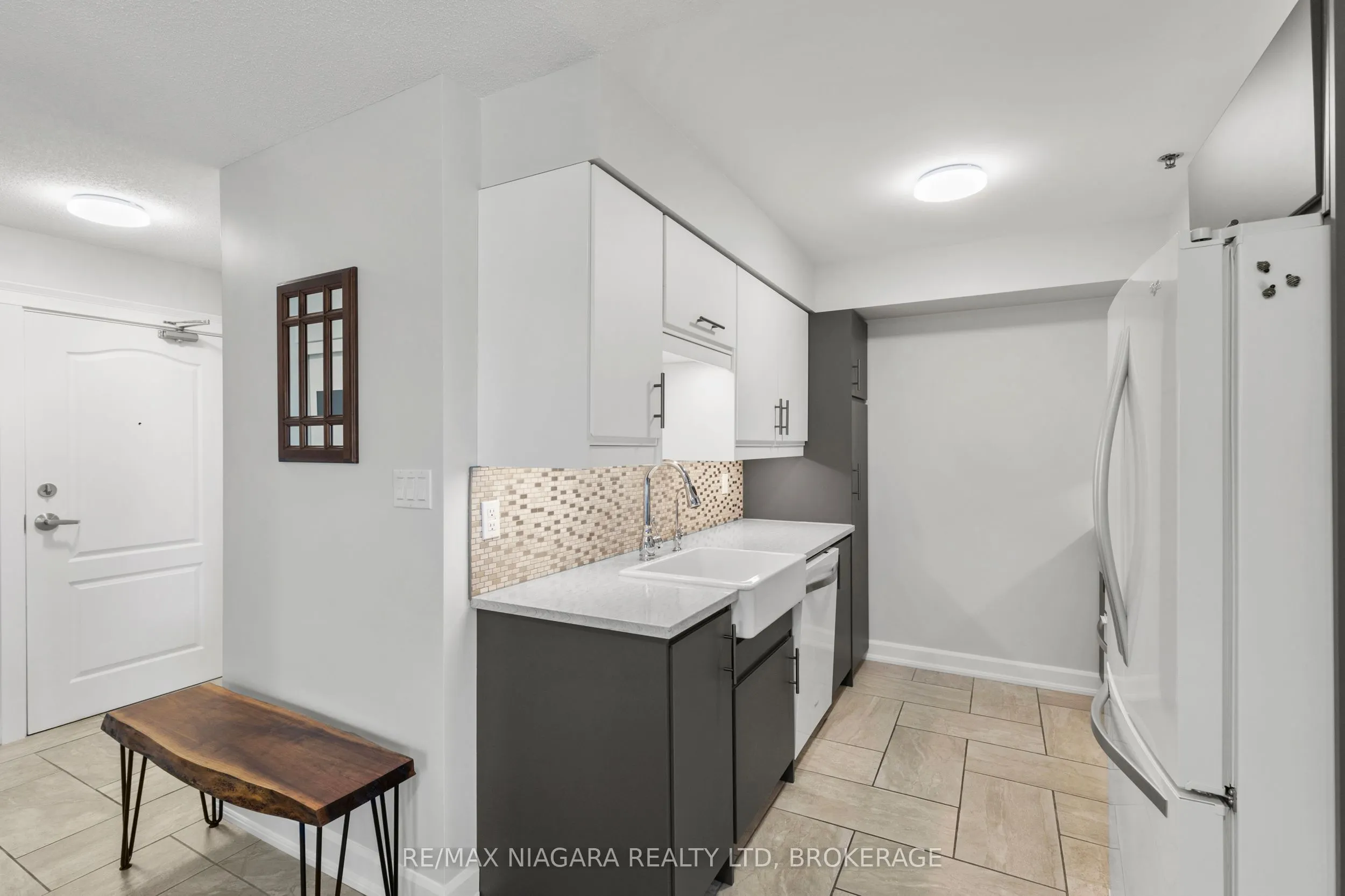 330 PRINCE CHARLES Drive, #1304