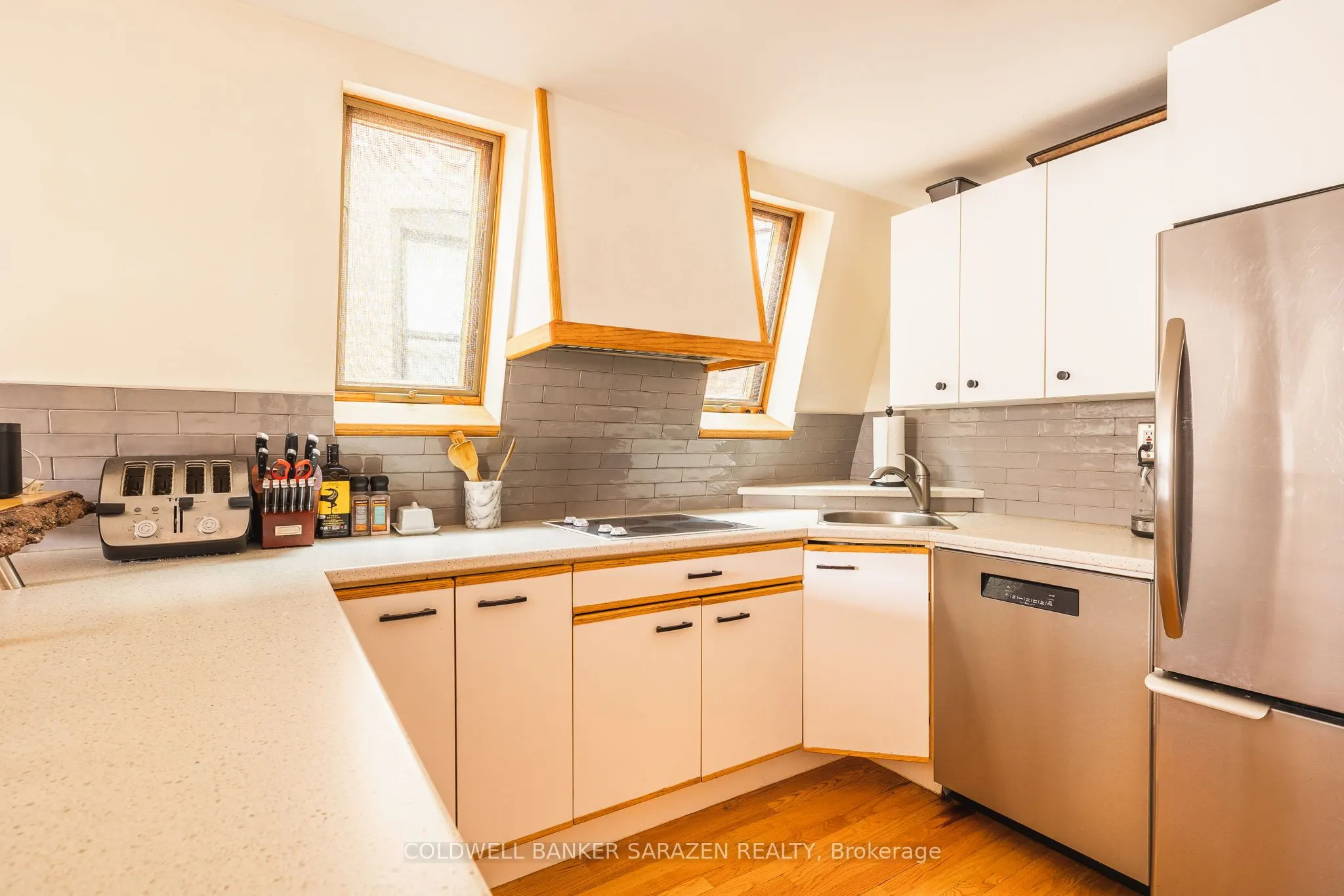 229 Charlotte Street