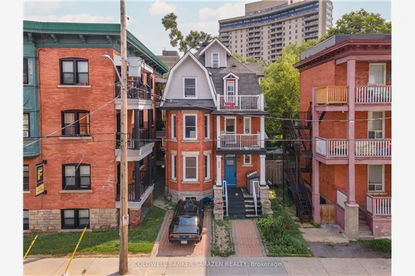 229 Charlotte Street