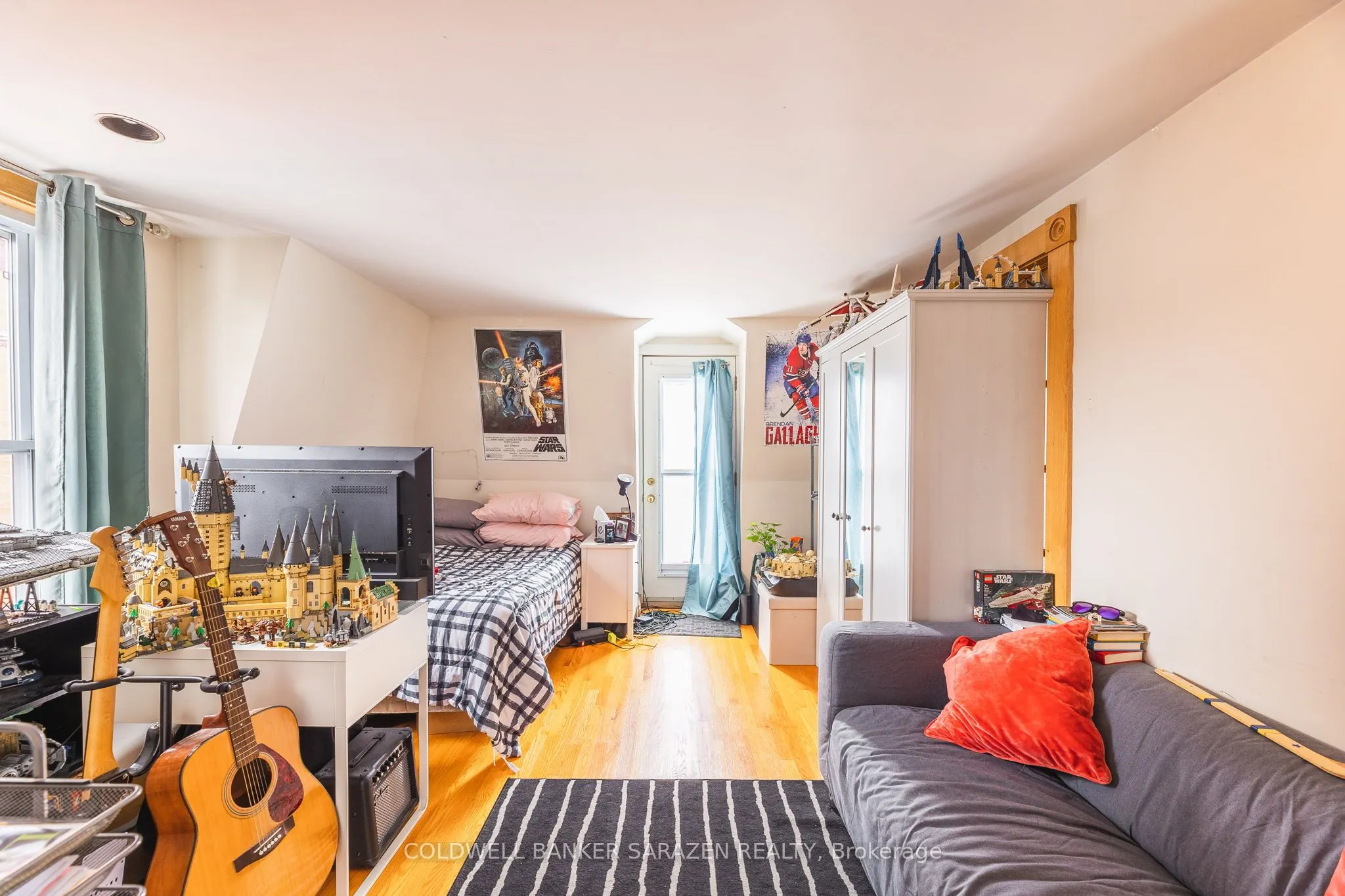 229 Charlotte Street