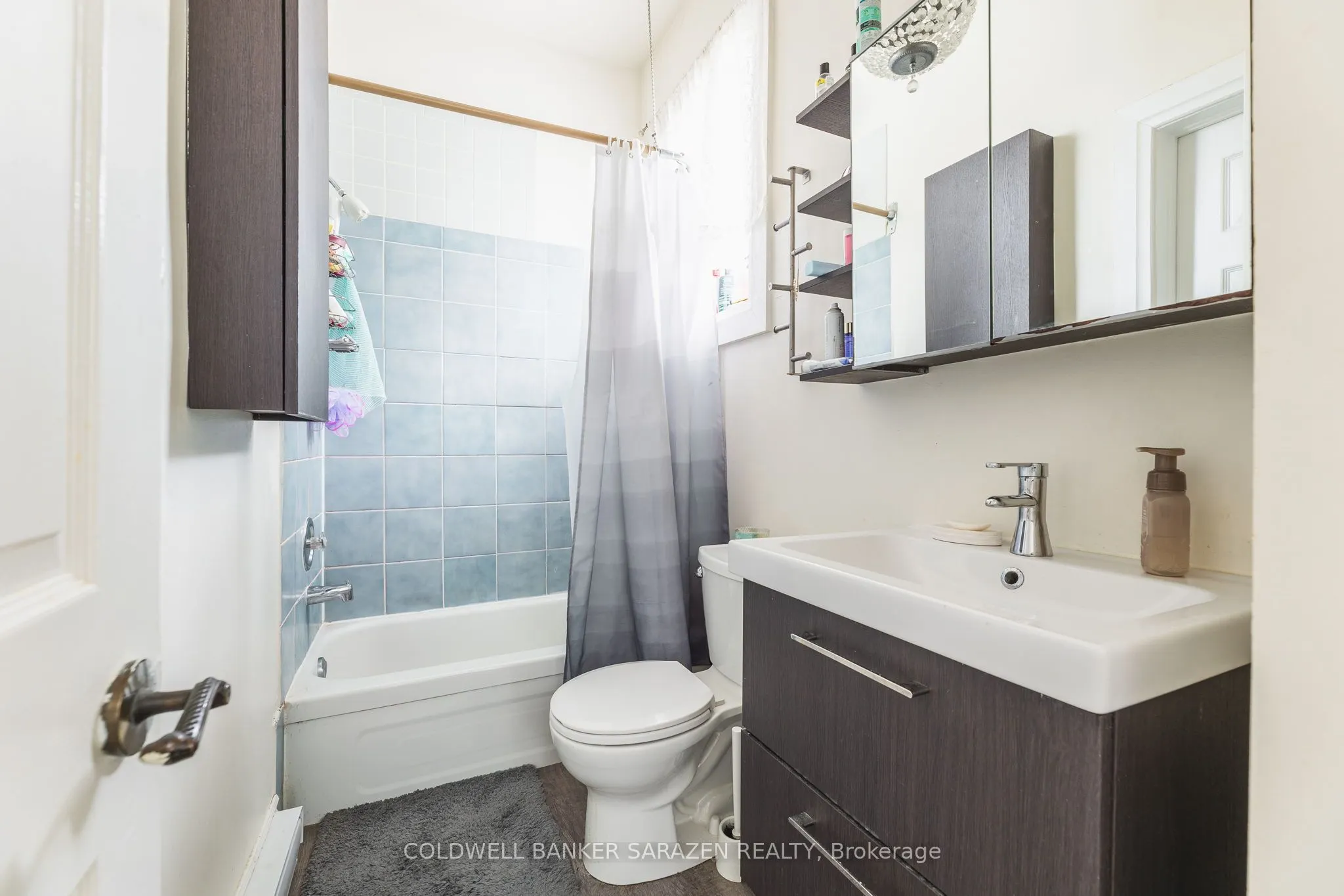 229 Charlotte Street