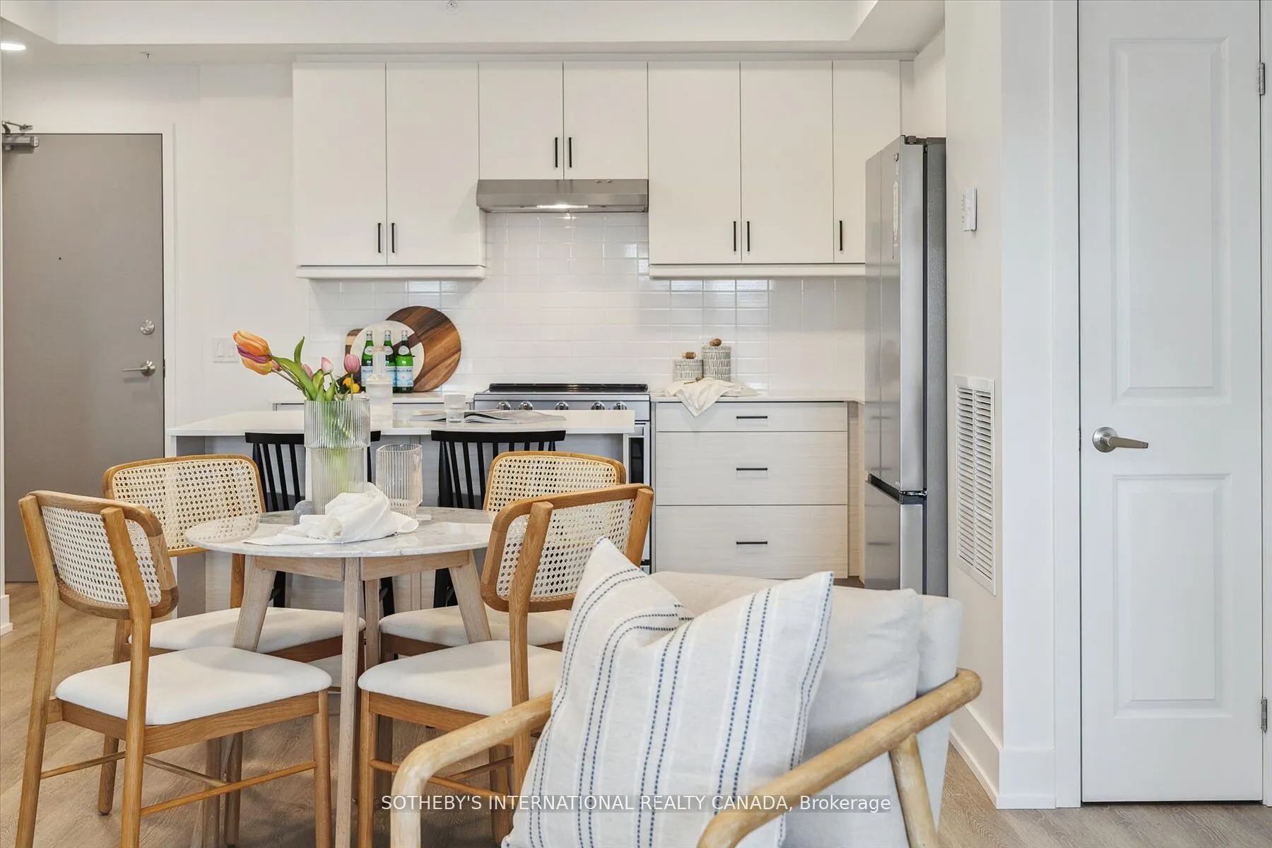 19B West Street N, #306