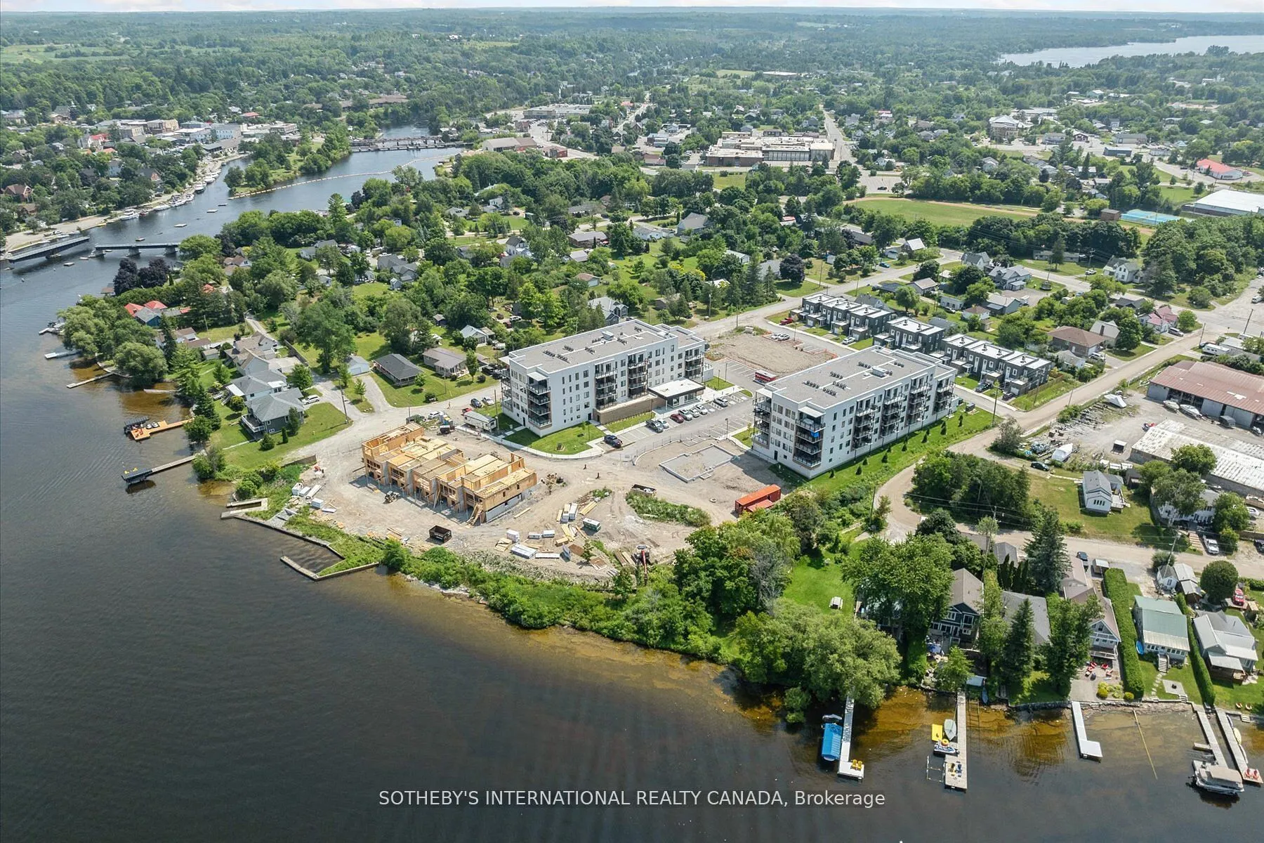 19B West Street N, #306