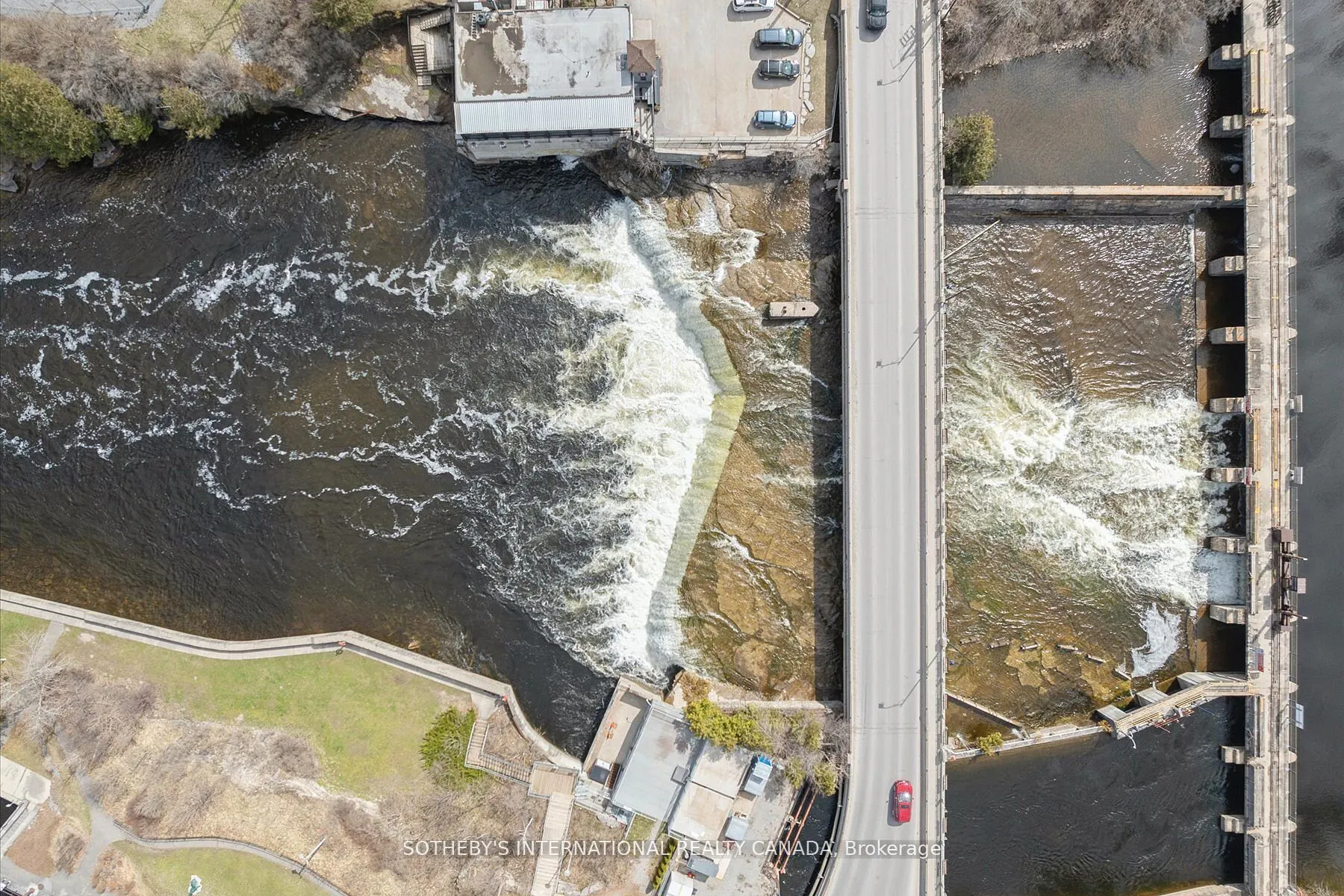 19B West Street N, #306