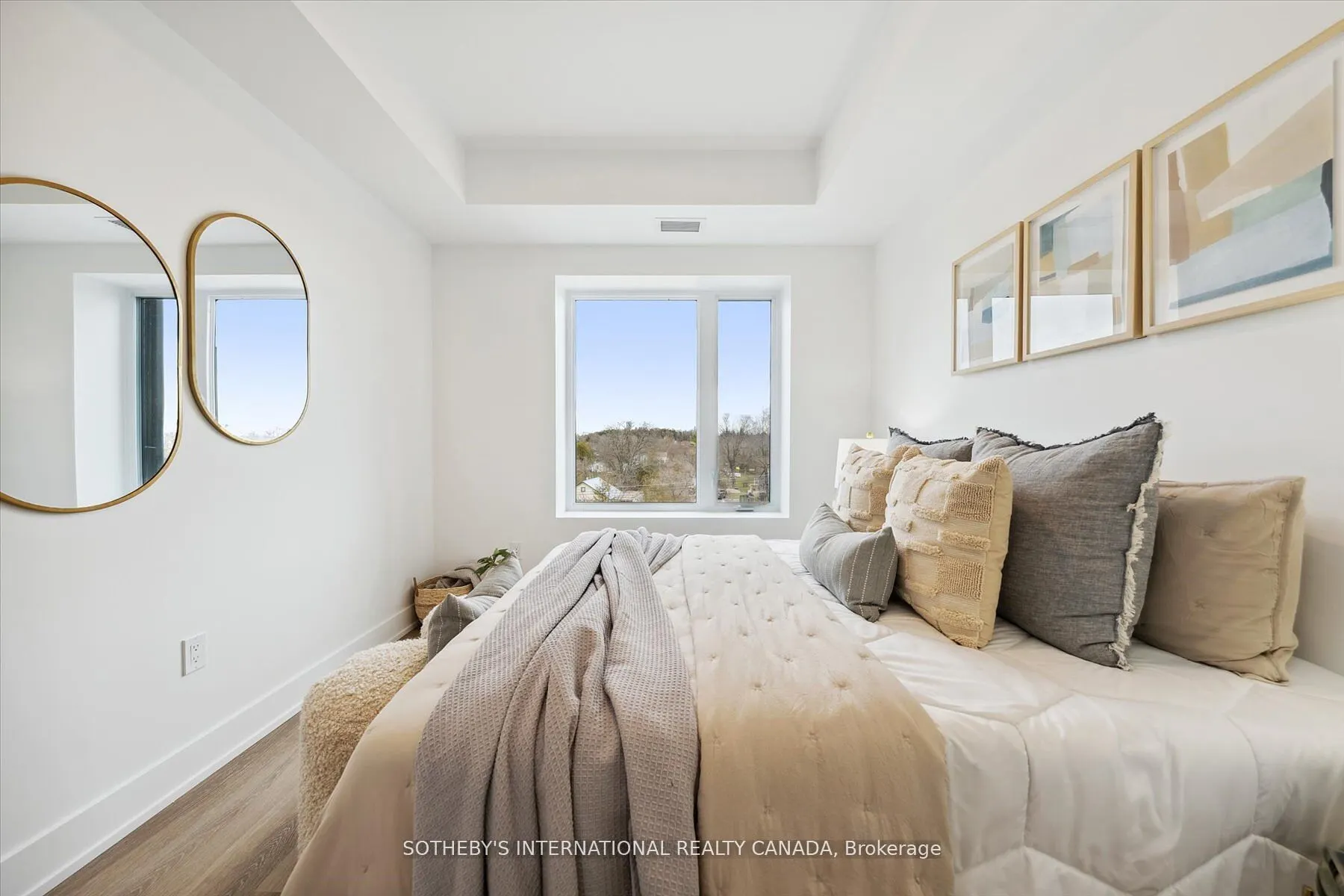 19B West Street N, #306