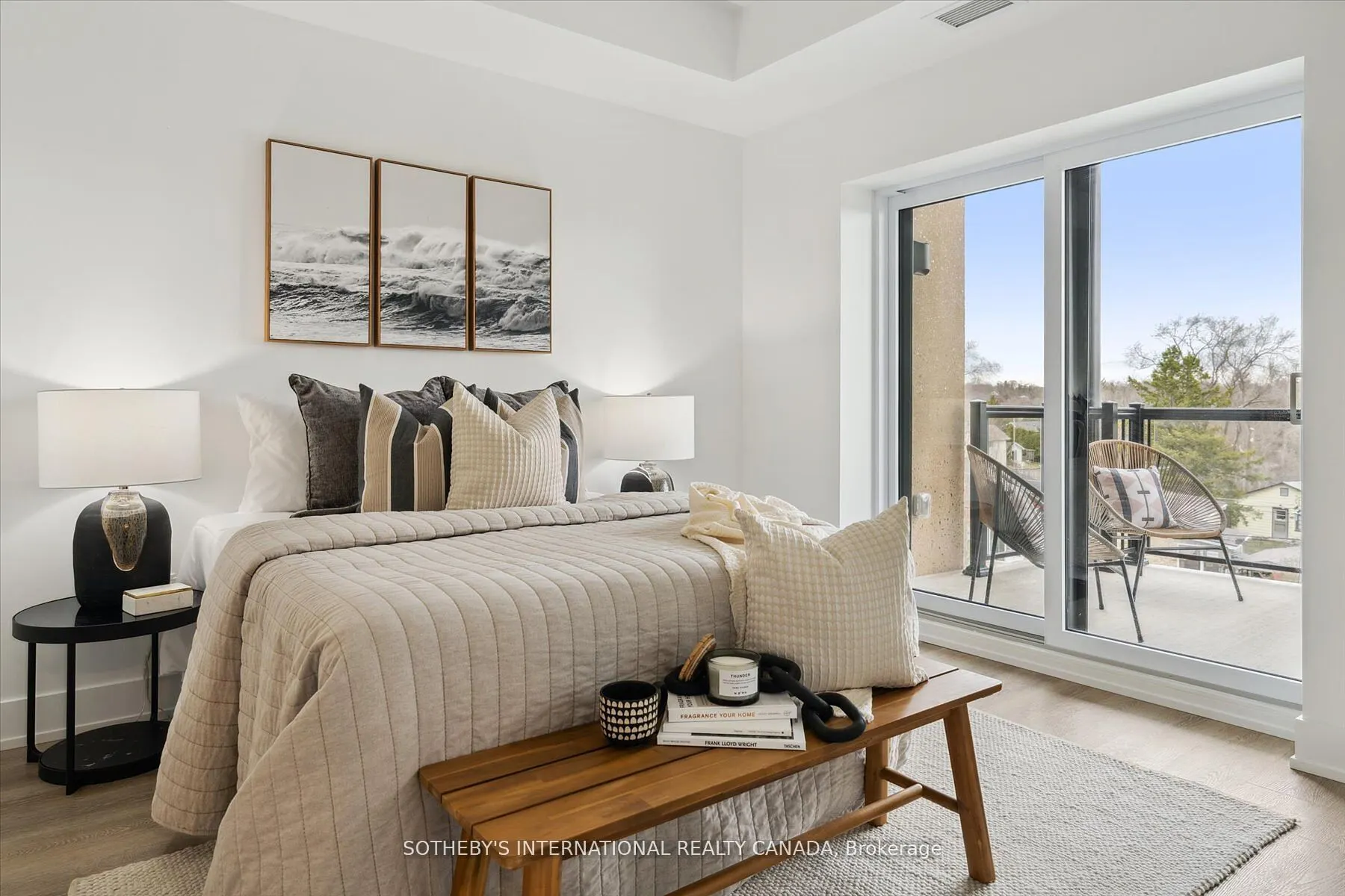 19B West Street N, #306