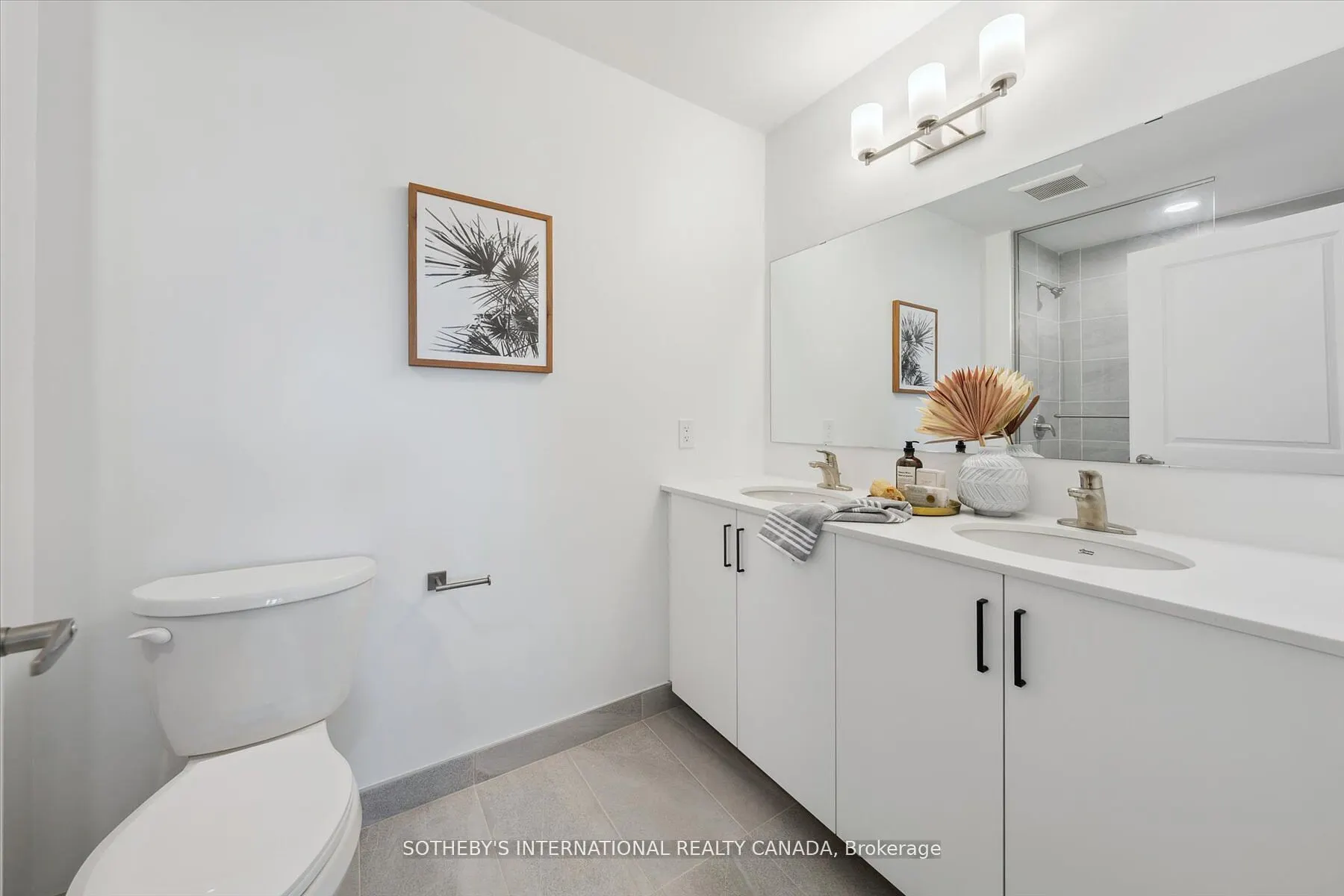 19B West Street N, #306