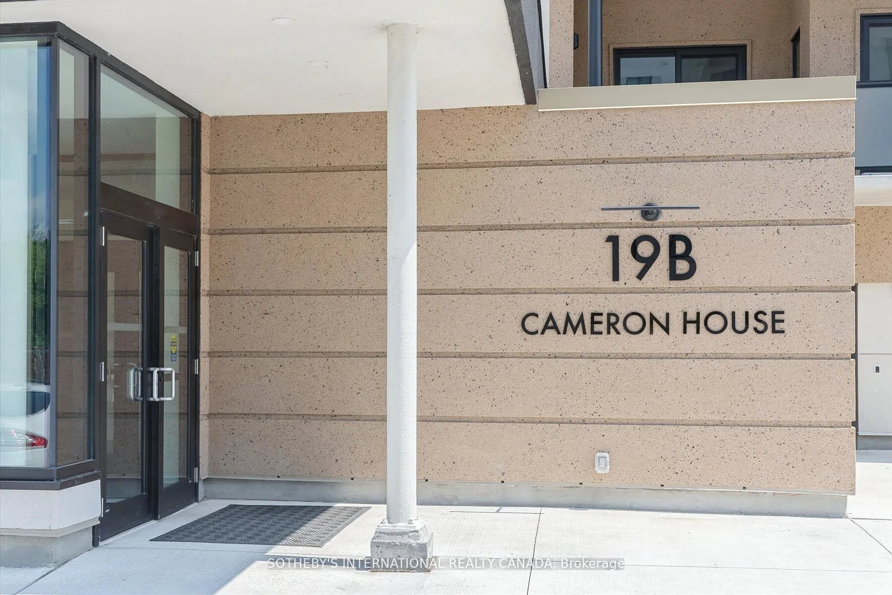 19B West Street N, #306