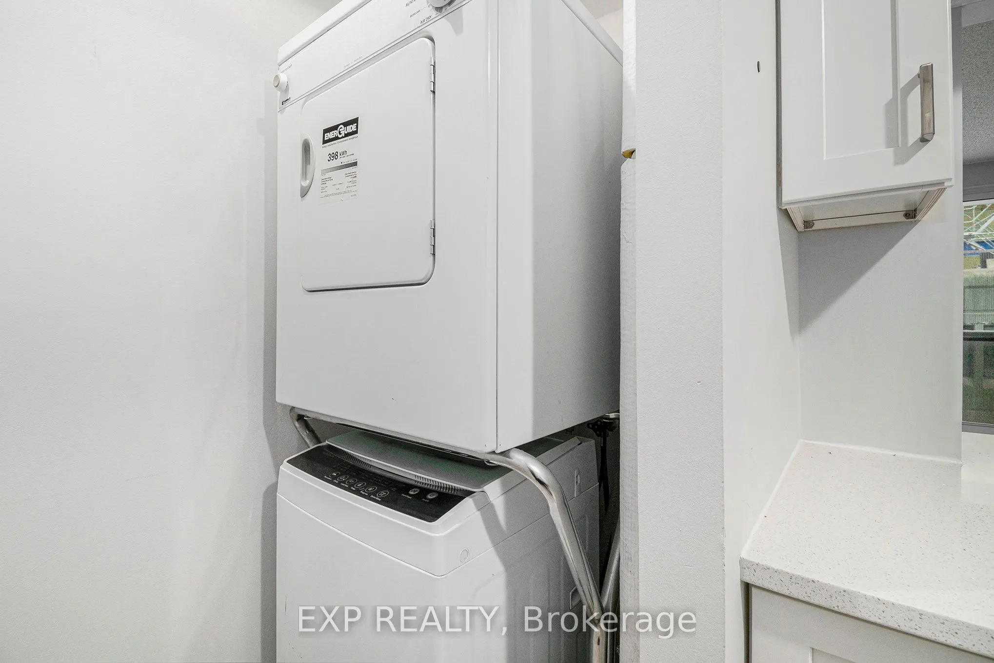 199 Kent Street, #1402