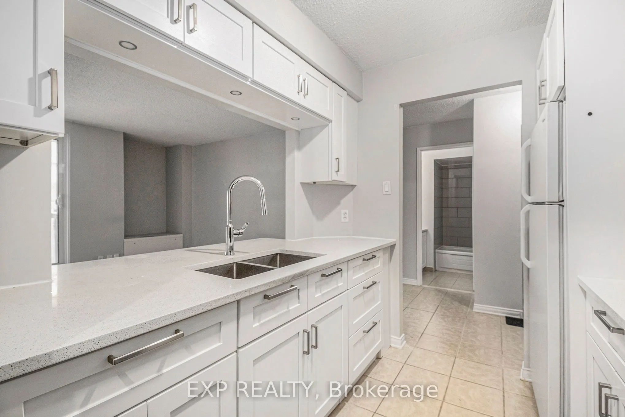 199 Kent Street, #1402