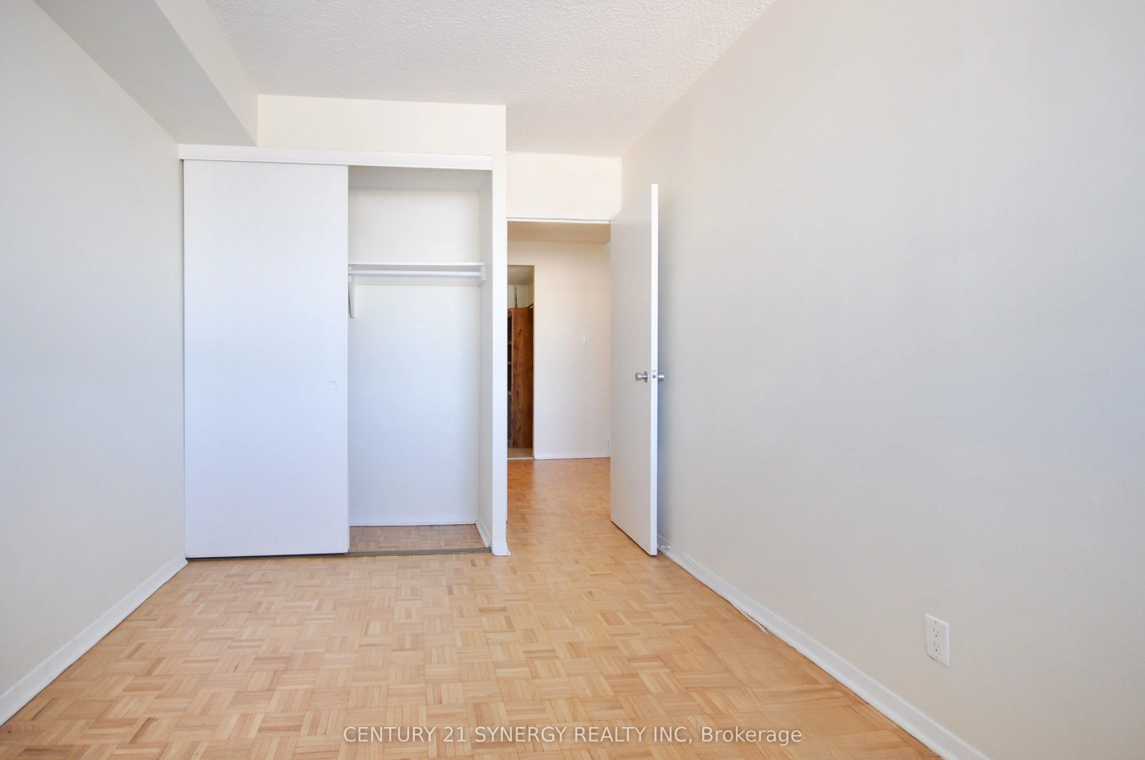 515 ST LAURENT Boulevard, #631