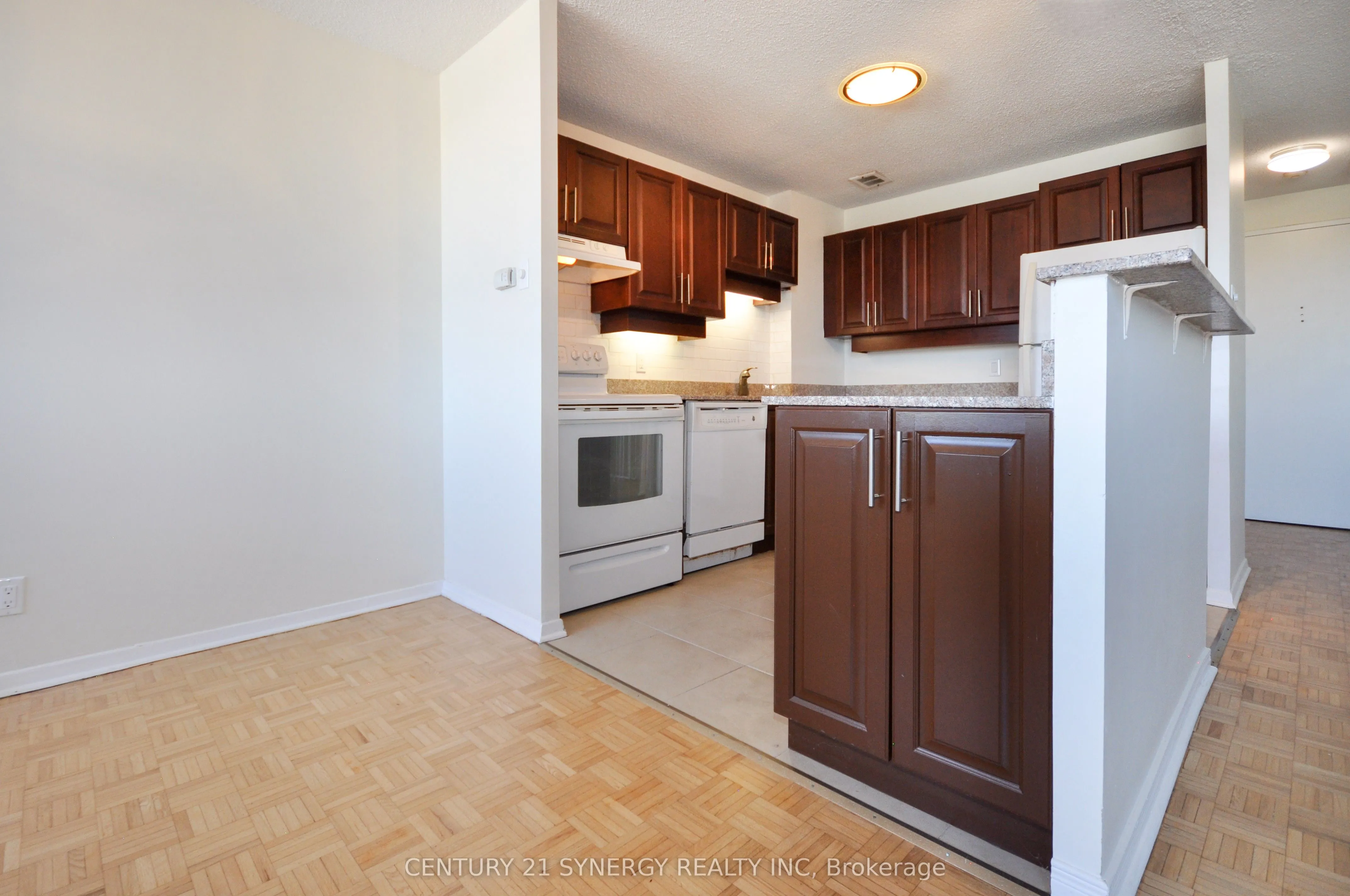 515 ST LAURENT Boulevard, #631