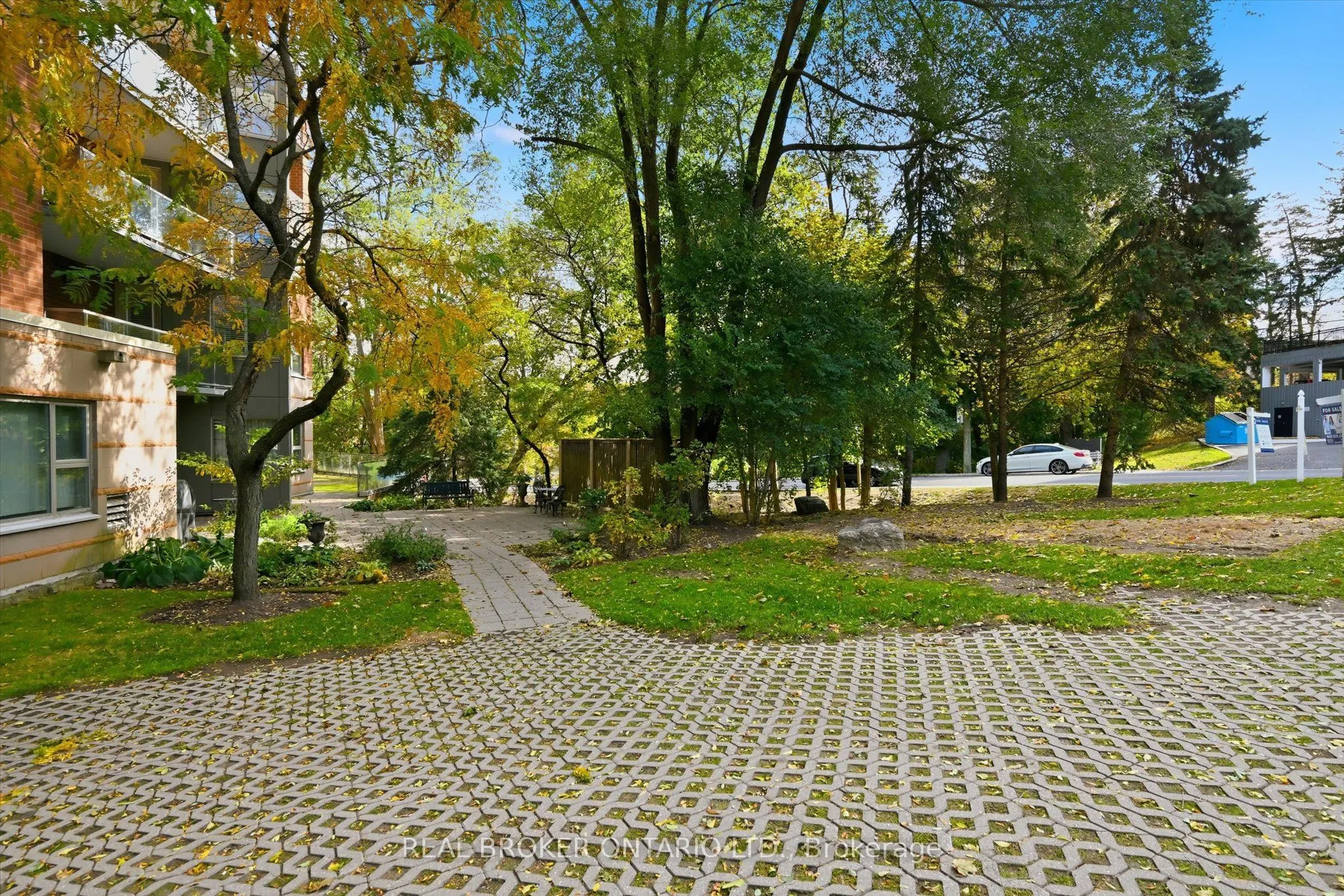 77 Governors Road, #207