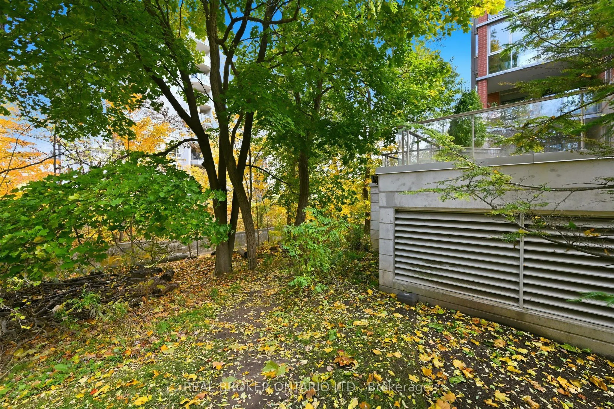 77 Governors Road, #207