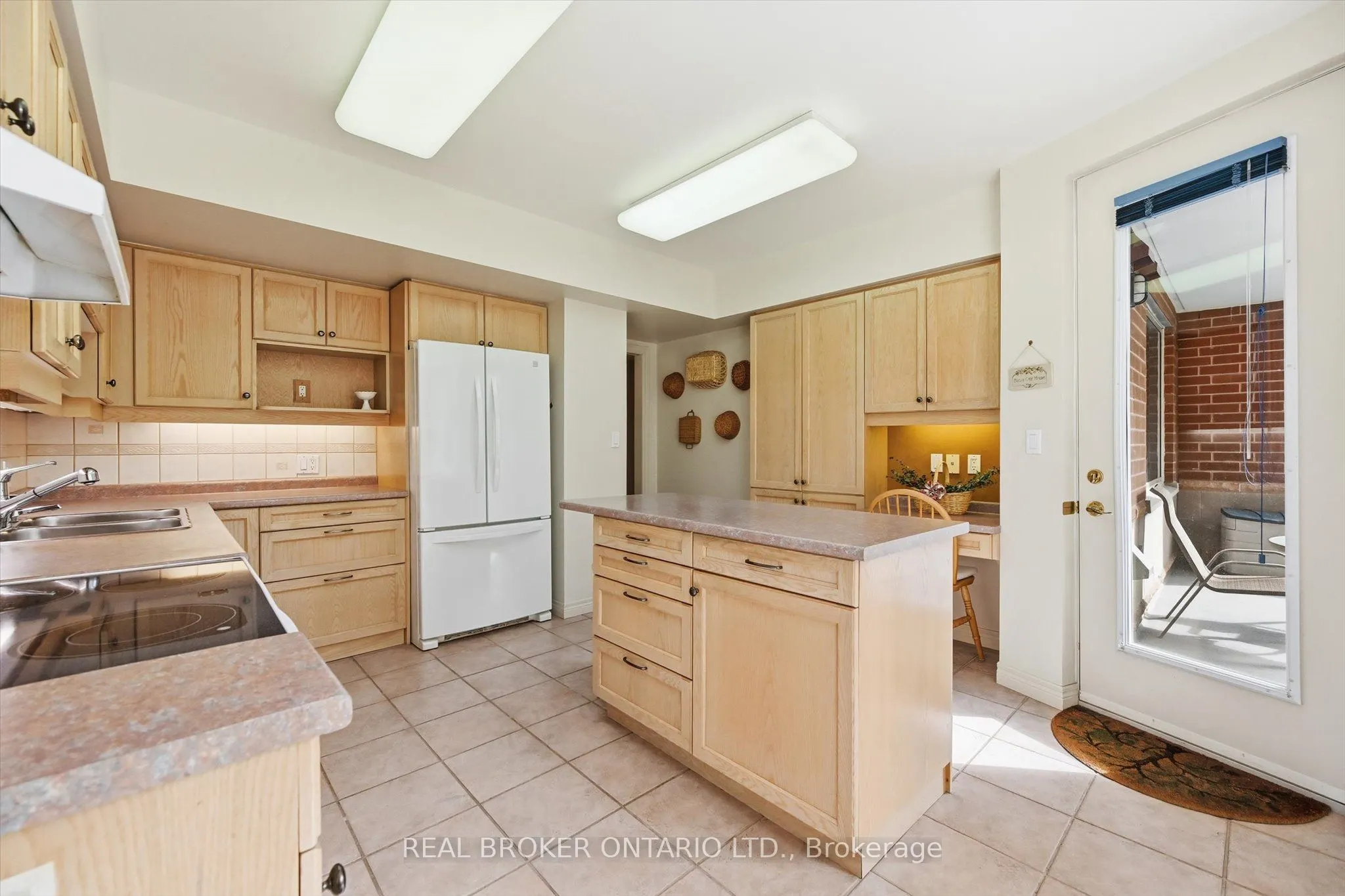 77 Governors Road, #207