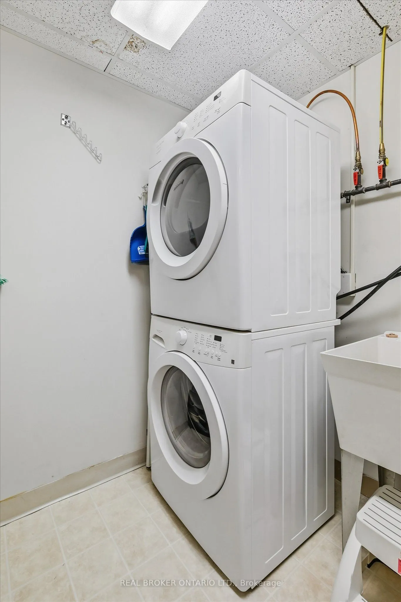 77 Governors Road, #207