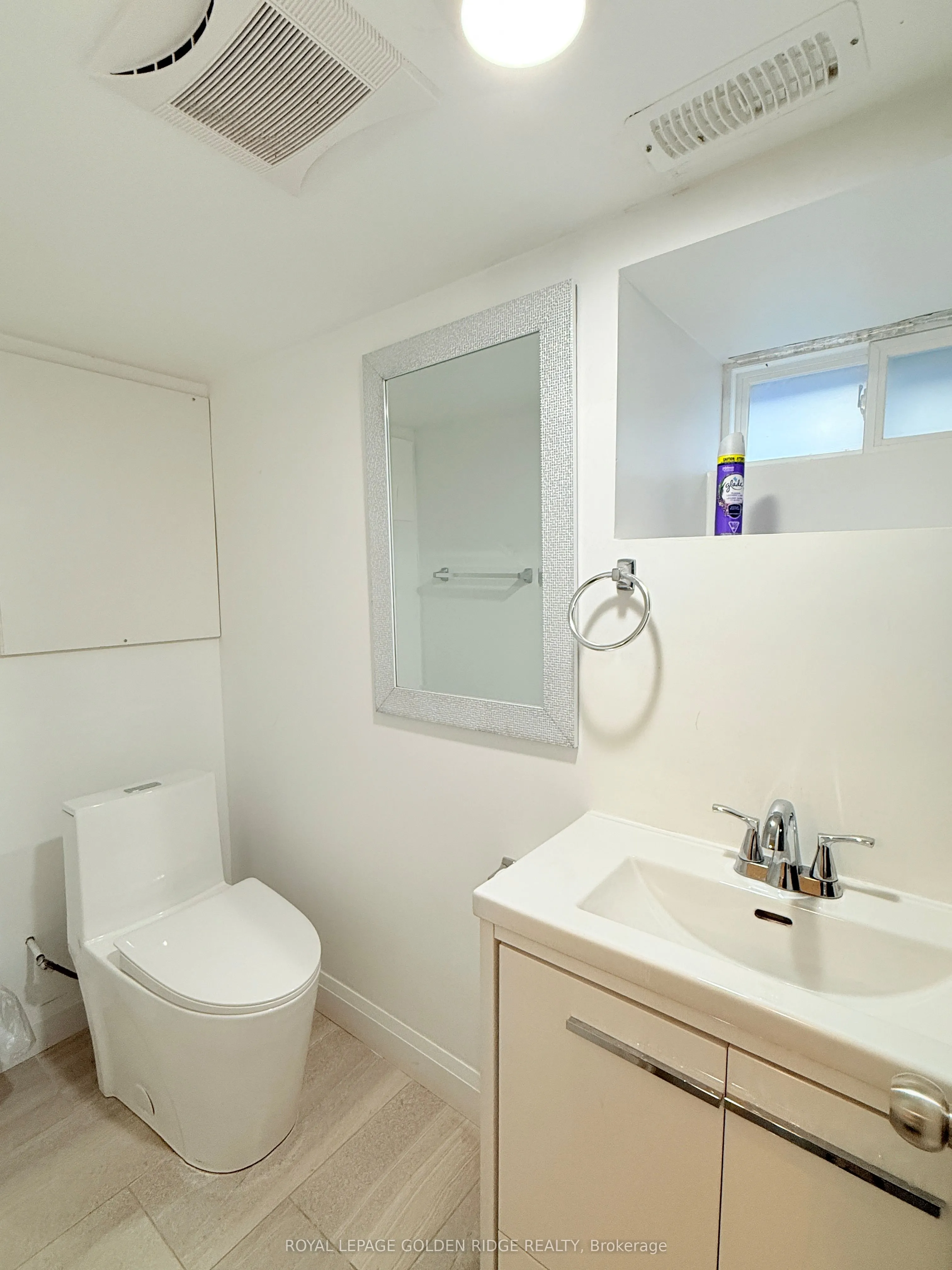 4577 Victoria Avenue