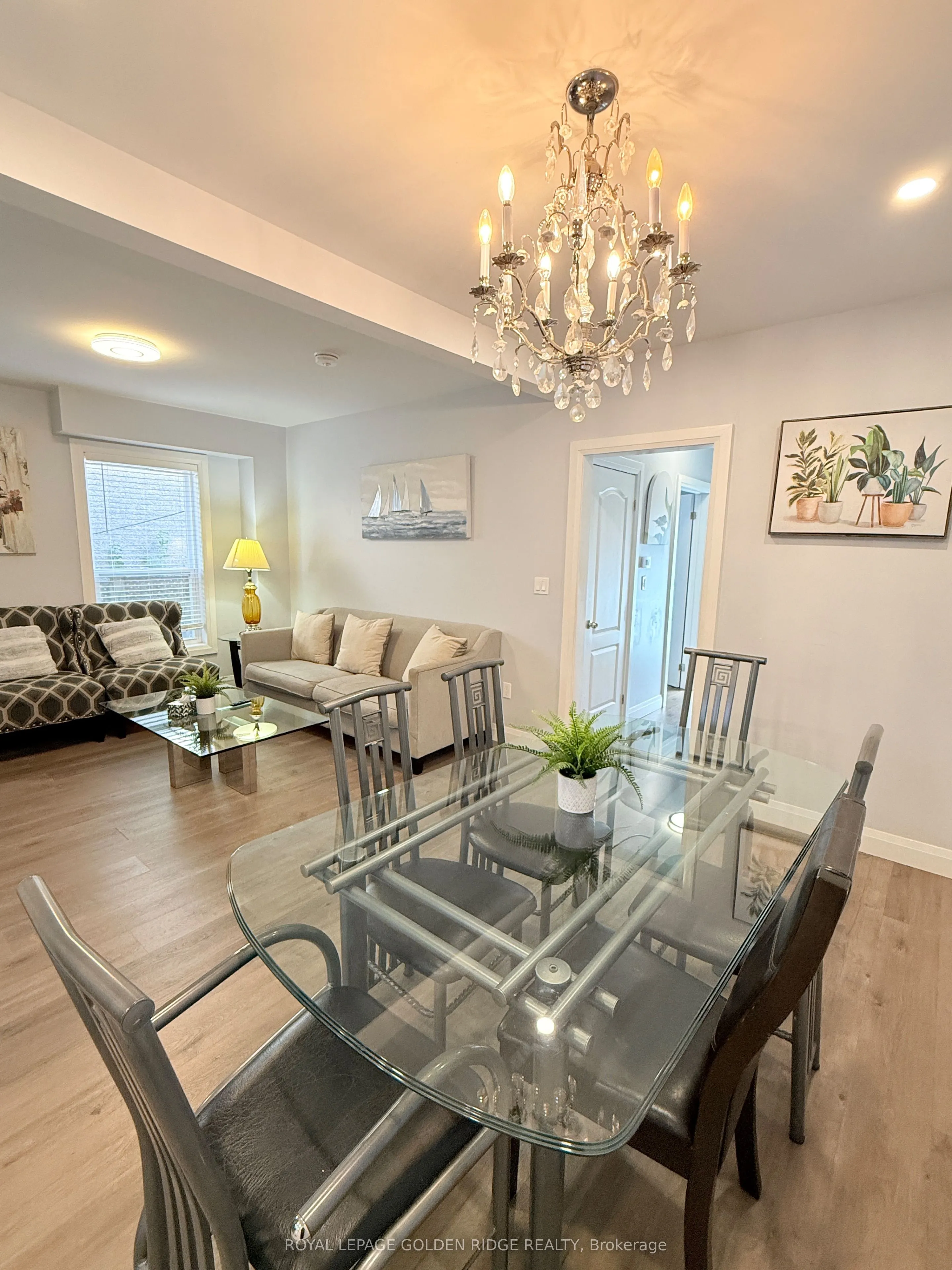 4577 Victoria Avenue