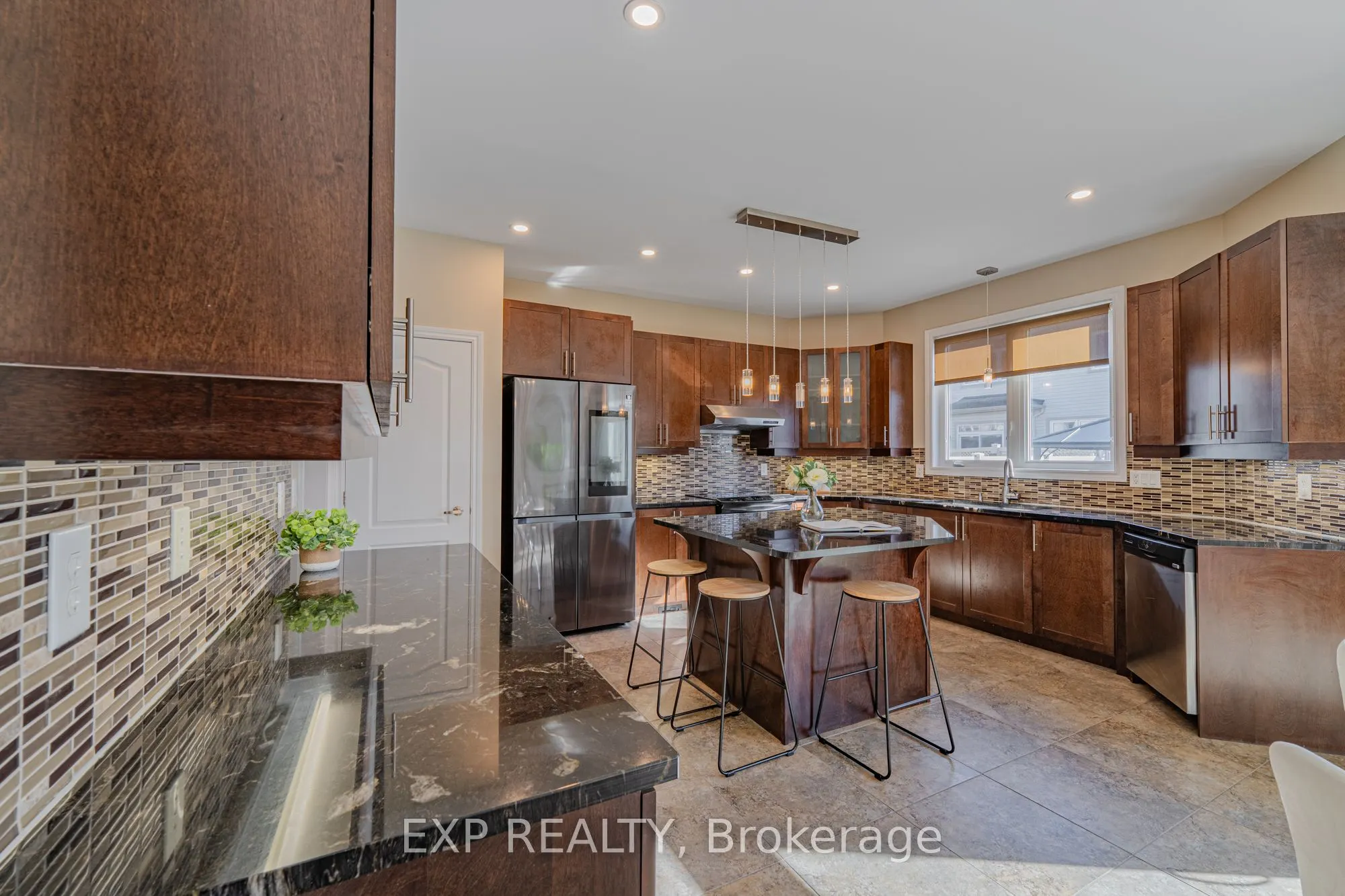 3308 RIVERSET Crescent