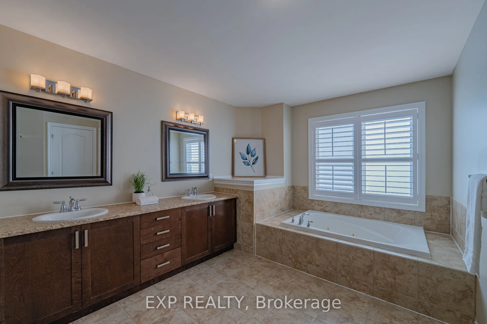 3308 RIVERSET Crescent