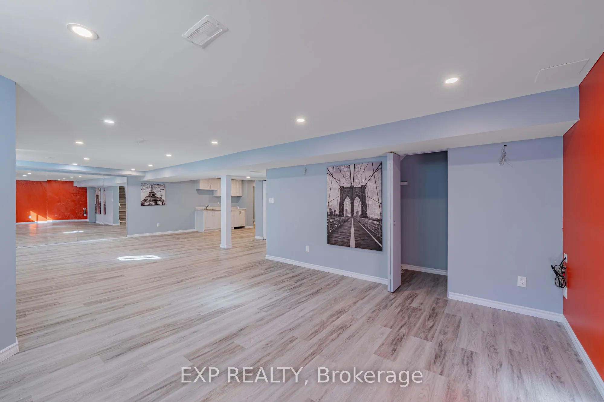 3308 RIVERSET Crescent