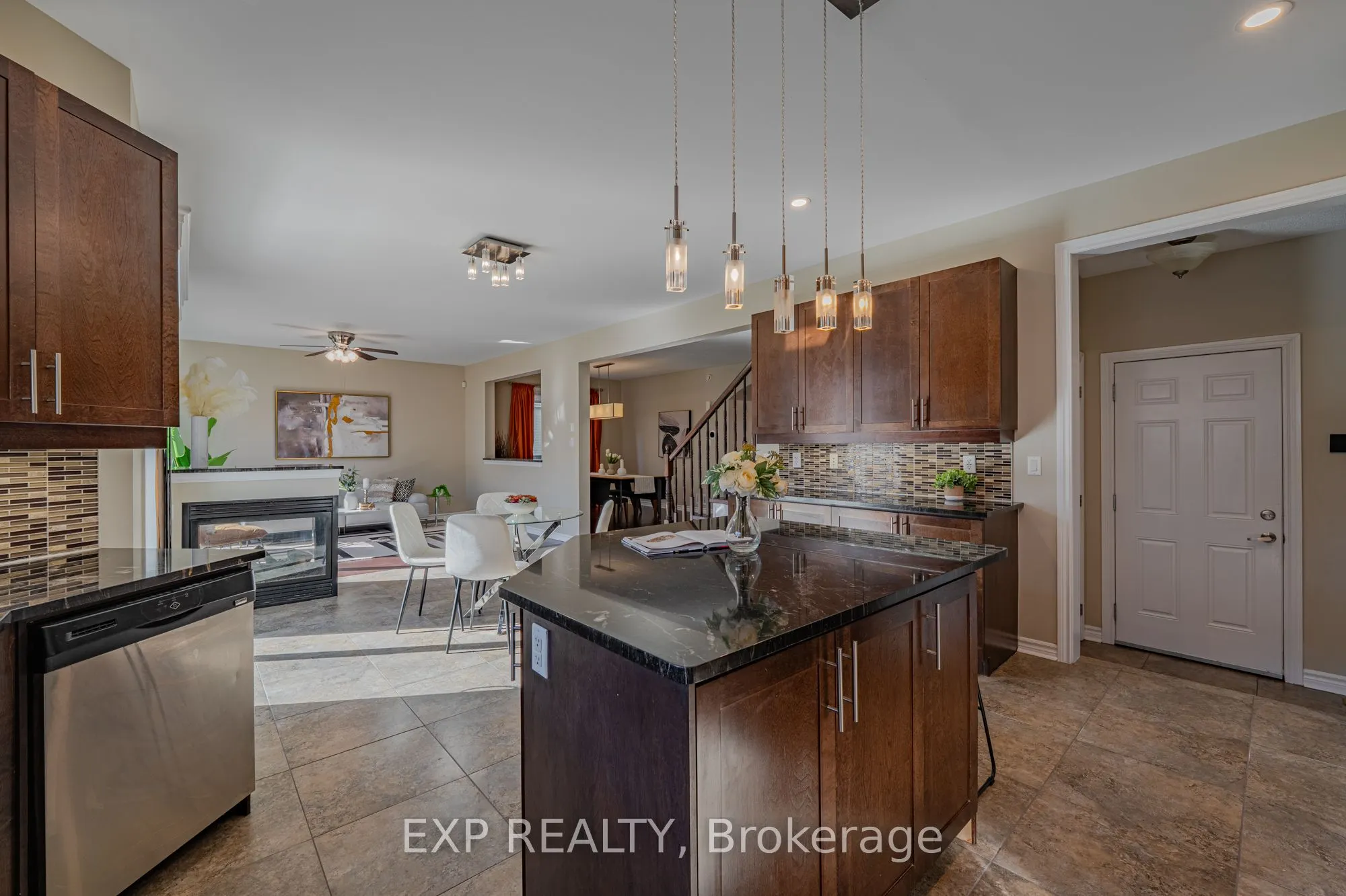 3308 RIVERSET Crescent