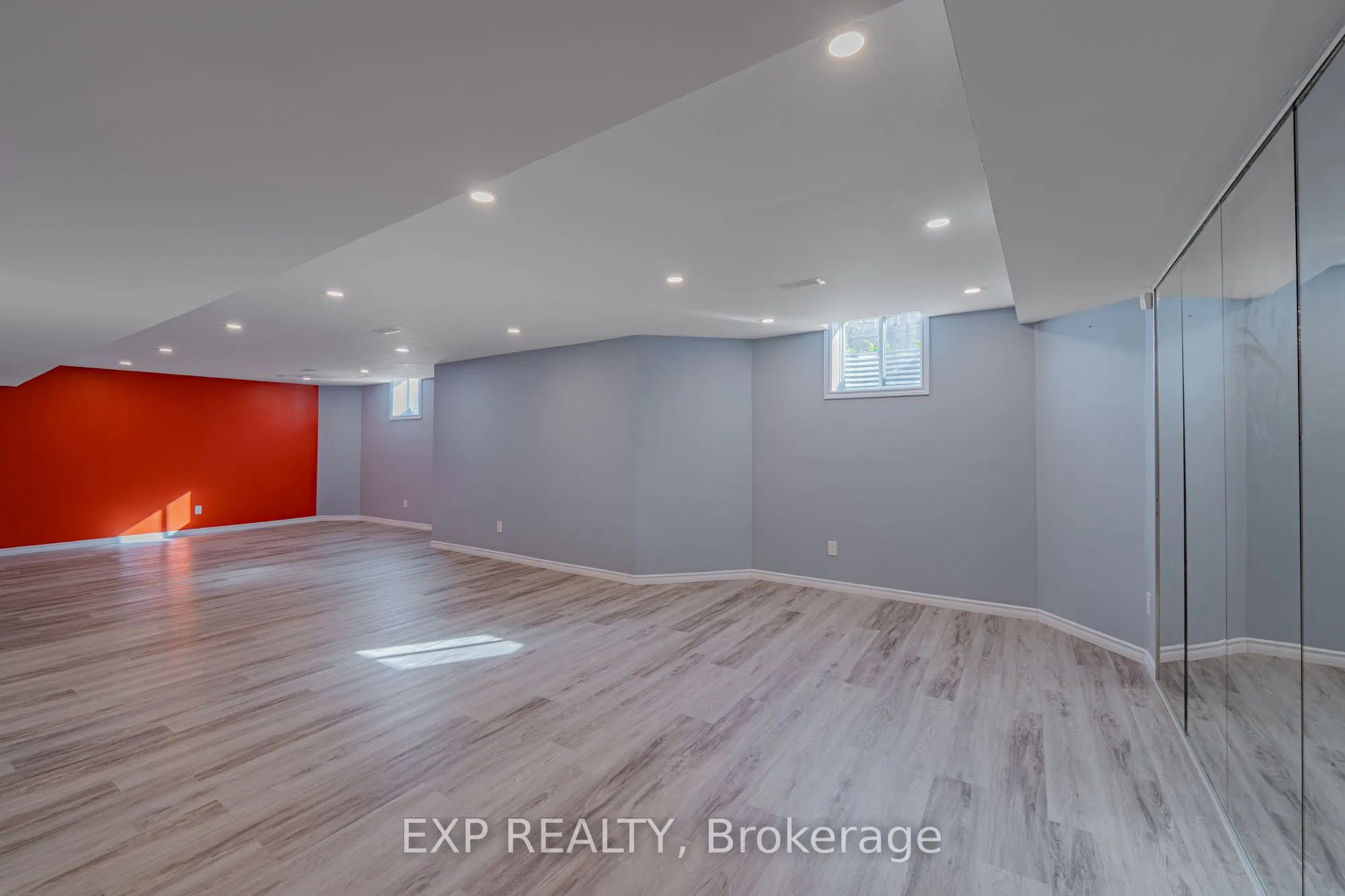 3308 RIVERSET Crescent