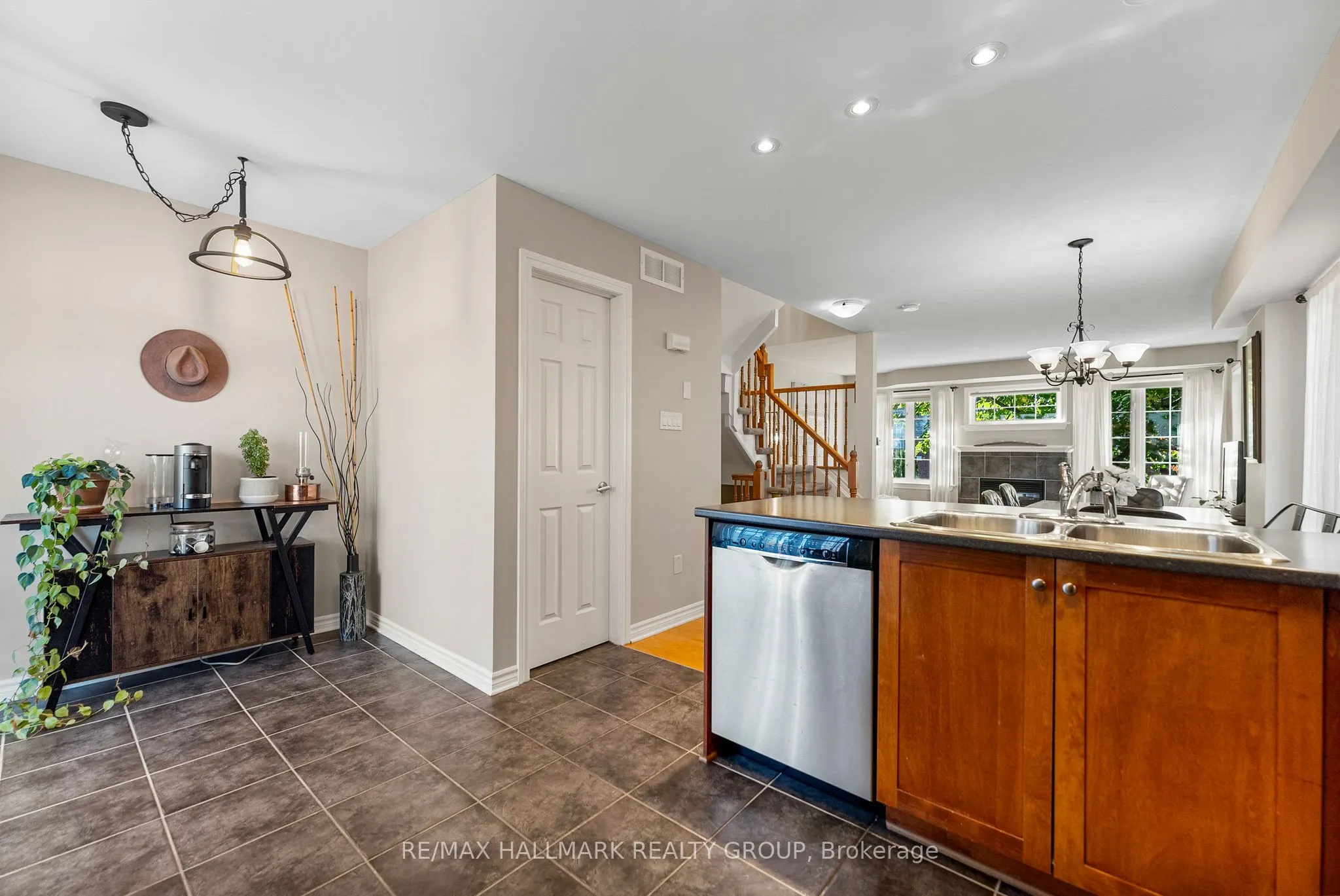 440 Edgeworth Avenue