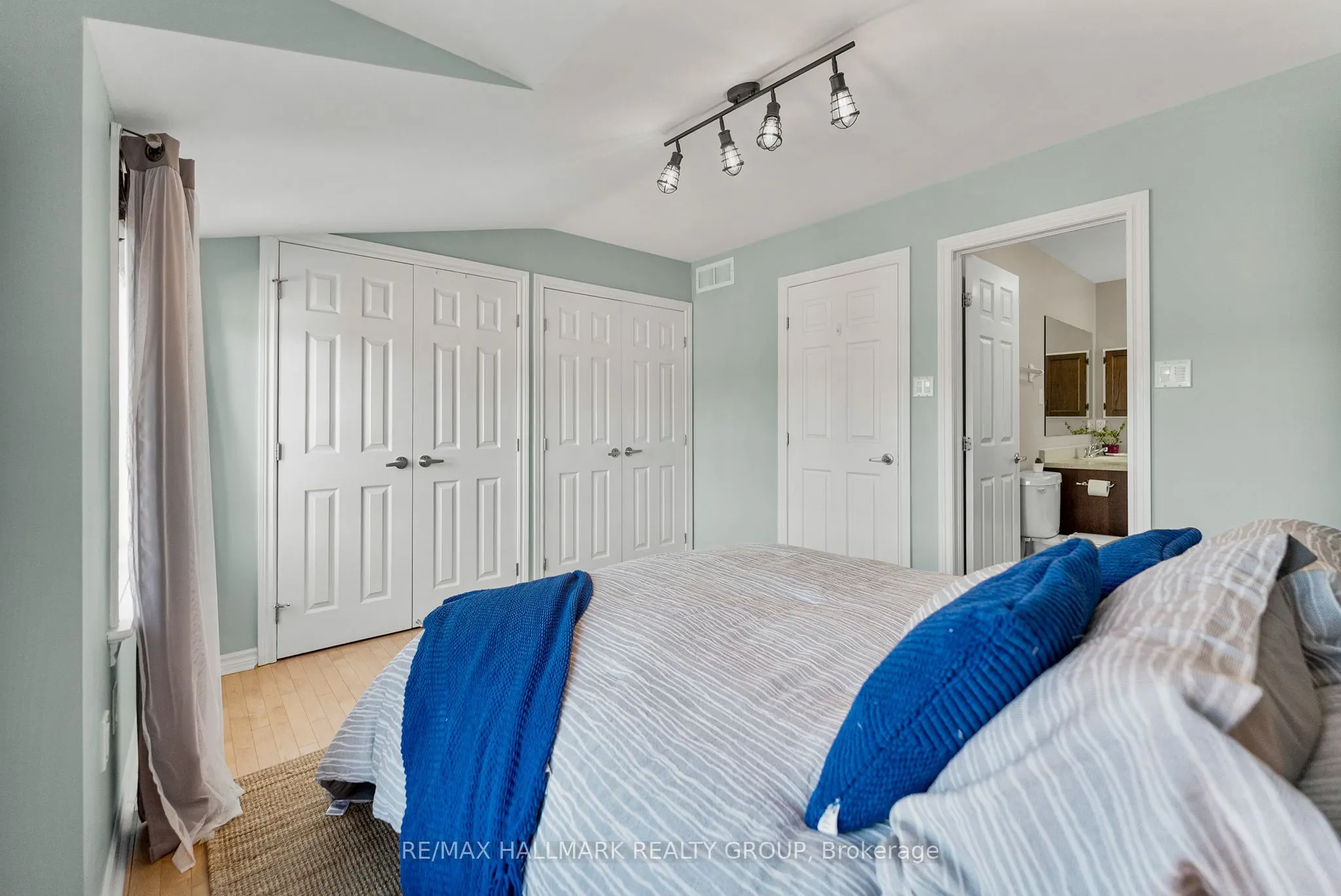 440 Edgeworth Avenue