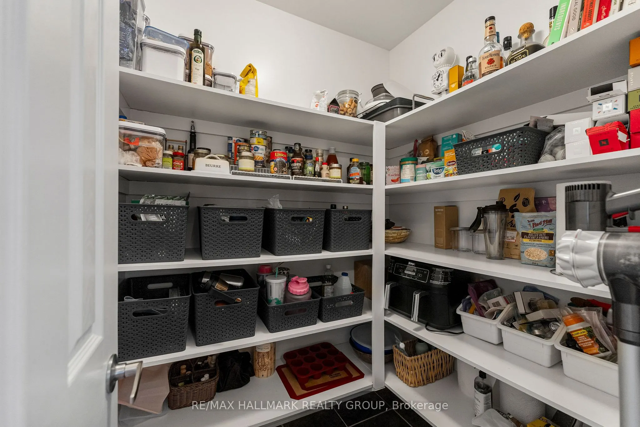 440 Edgeworth Avenue