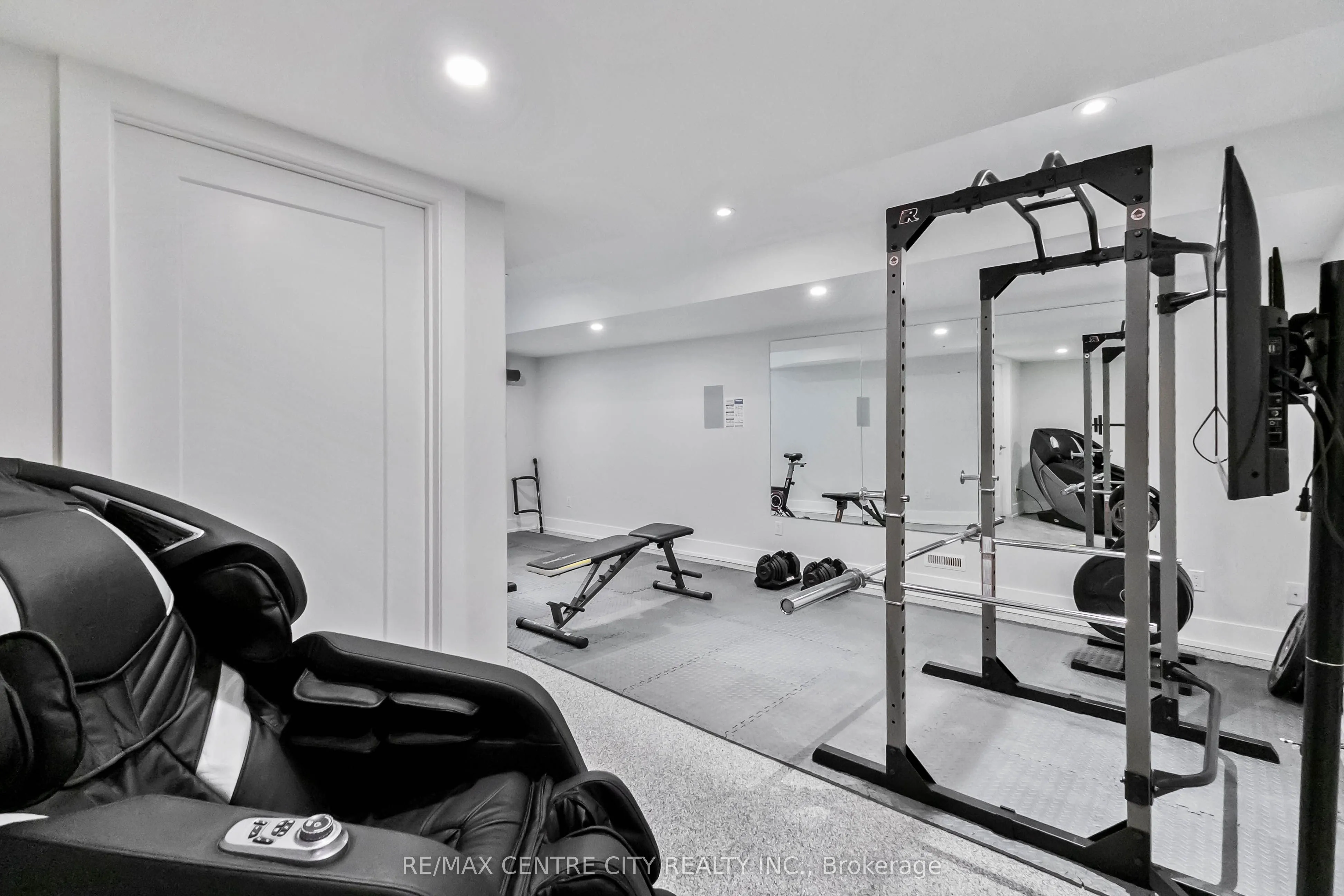 1452 Byron Baseline Road, #3