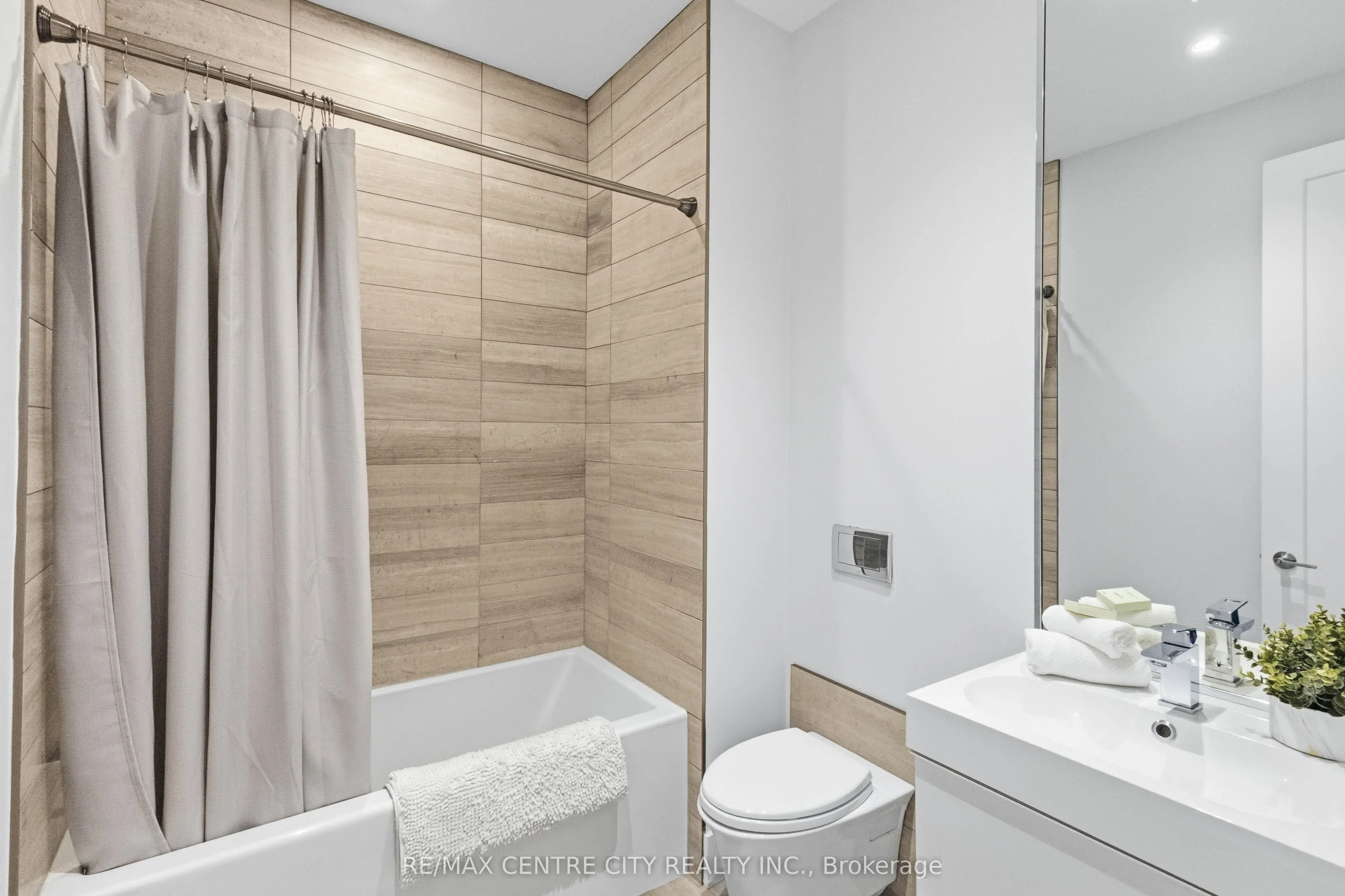 1452 Byron Baseline Road, #3