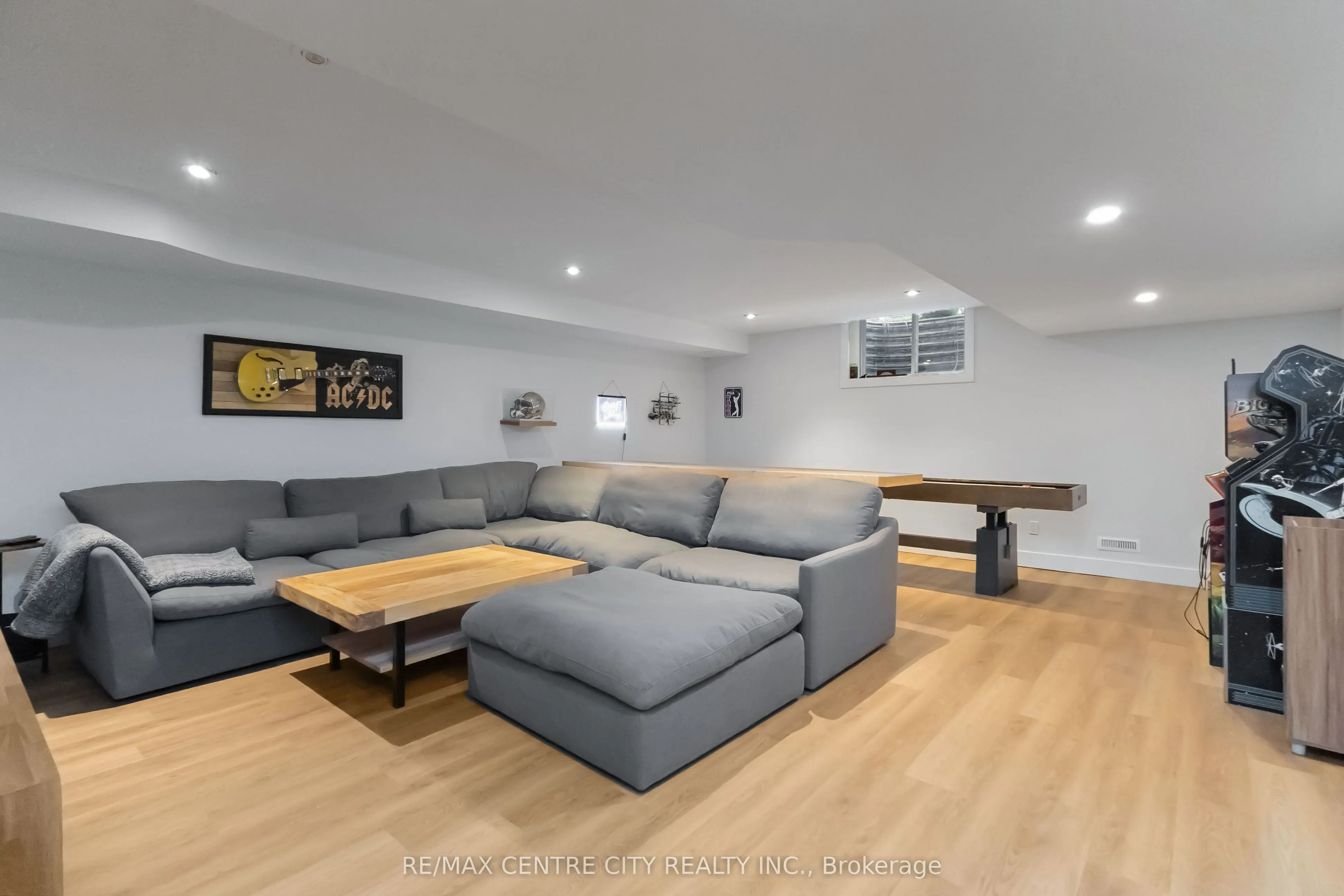 1452 Byron Baseline Road, #3