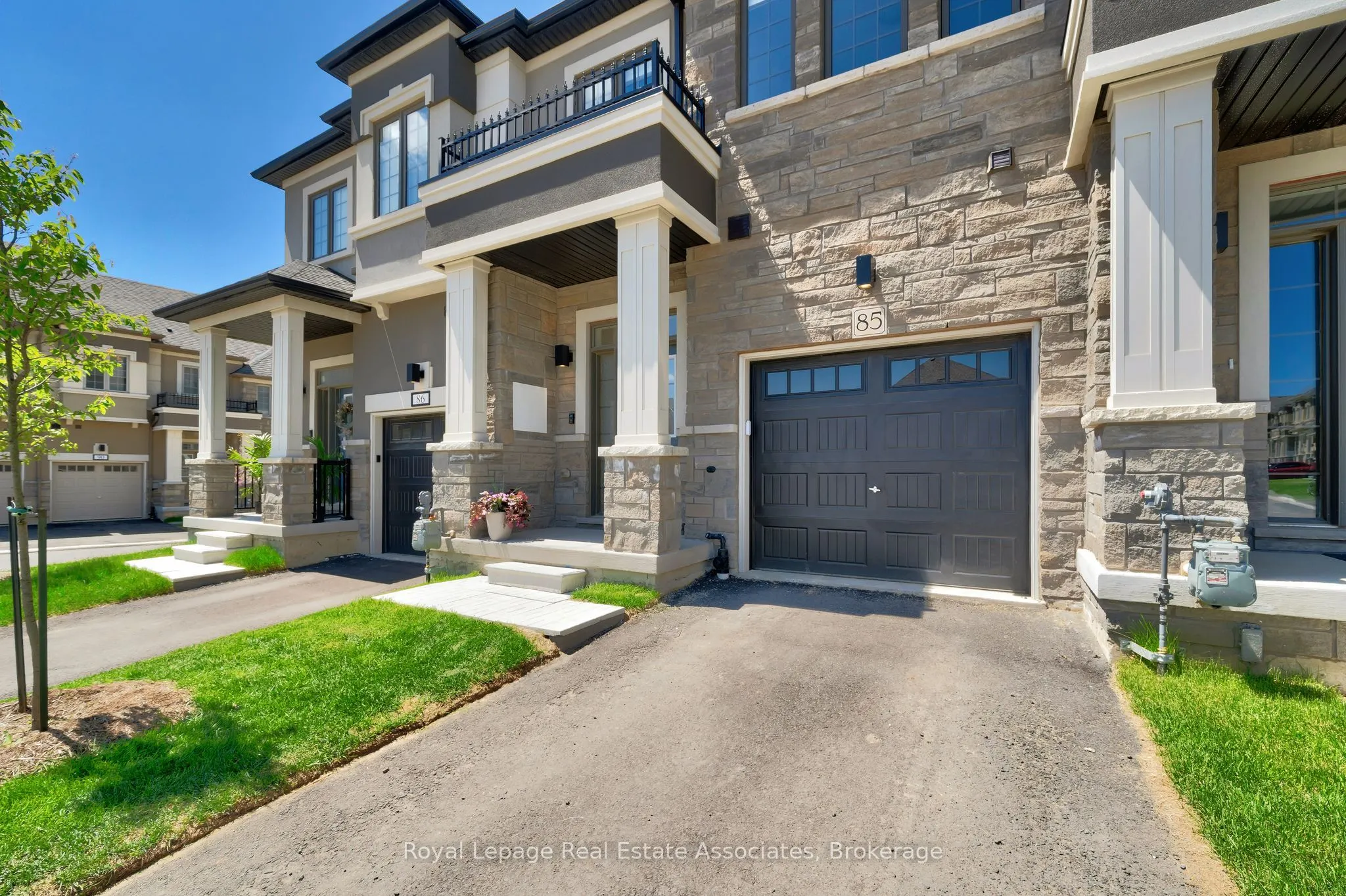 305 Garner Road W, #85